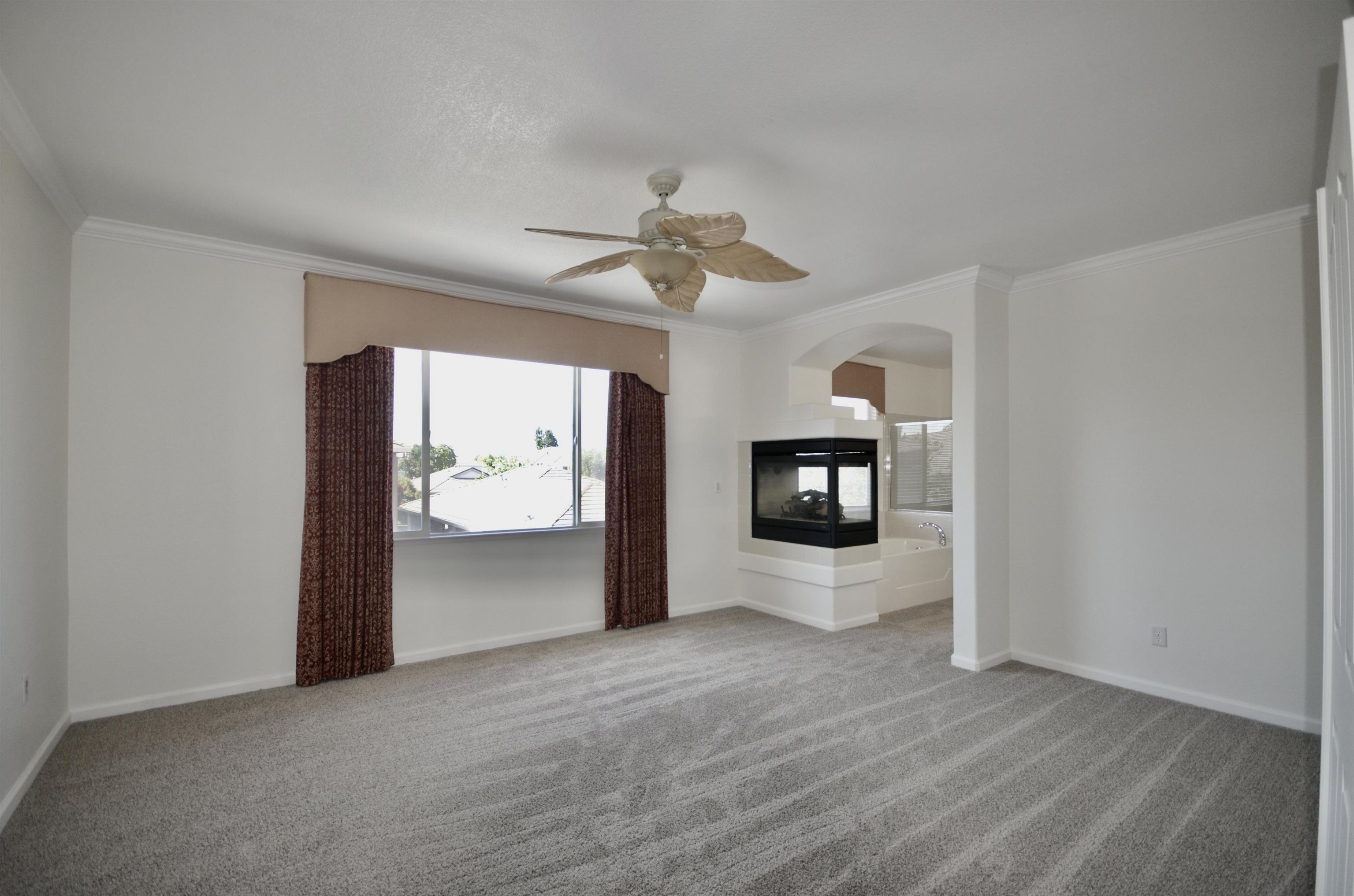 Detail Gallery Image 24 of 39 For 9416 Lyndley Plaza Way, Elk Grove,  CA 95624 - 5 Beds | 3 Baths