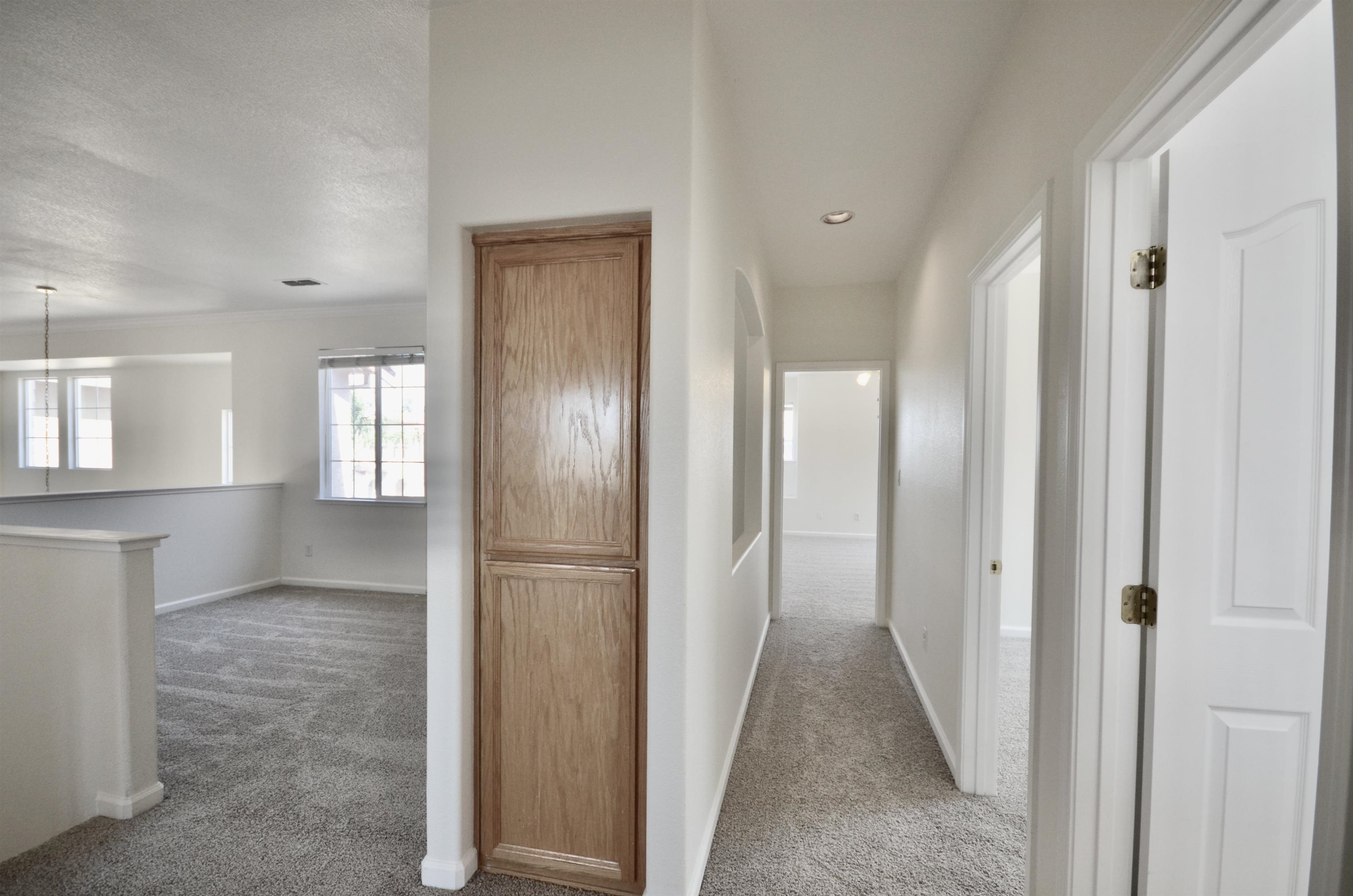 Detail Gallery Image 31 of 39 For 9416 Lyndley Plaza Way, Elk Grove,  CA 95624 - 5 Beds | 3 Baths