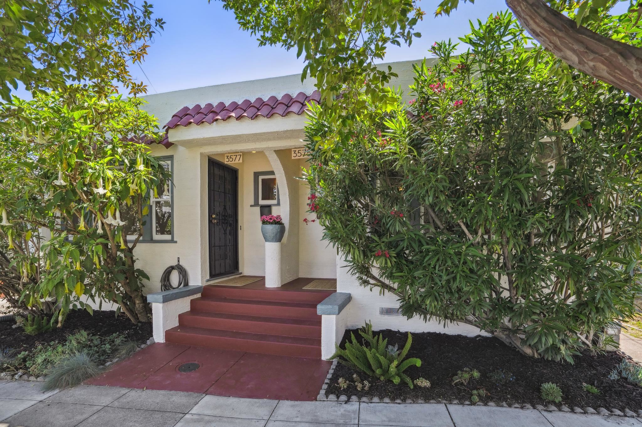 Front Image Thumbnail for EB41121828