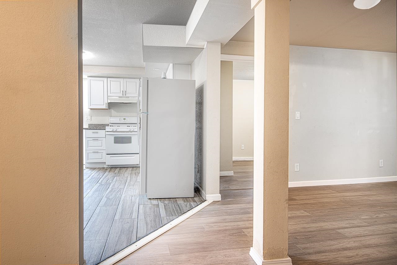 Detail Gallery Image 11 of 33 For 653 20th St, Richmond,  CA 94801 - 5 Beds | 2 Baths