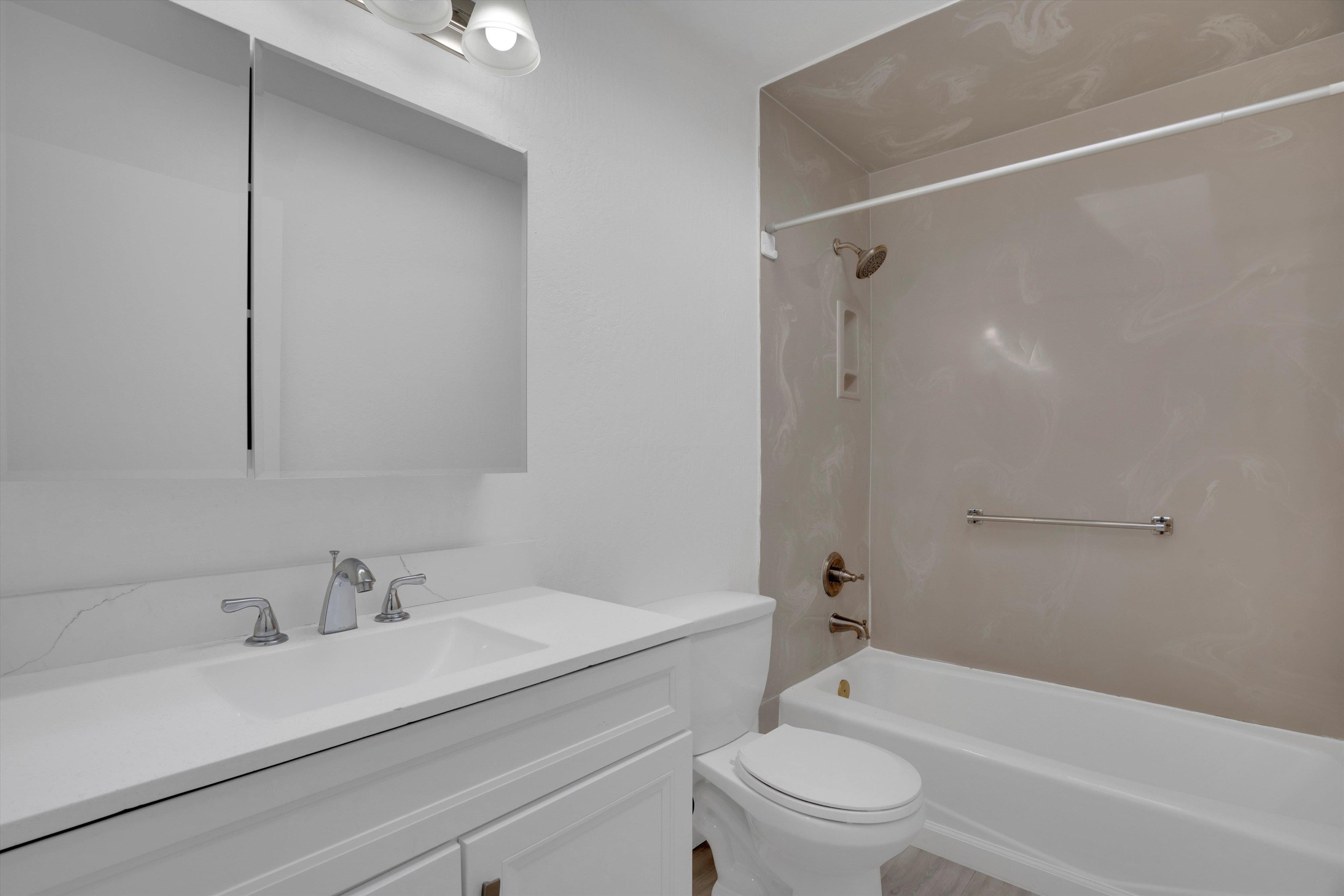 Detail Gallery Image 17 of 31 For 60 Railroad Ave, Rodeo,  CA 94572 - 5 Beds | 2 Baths