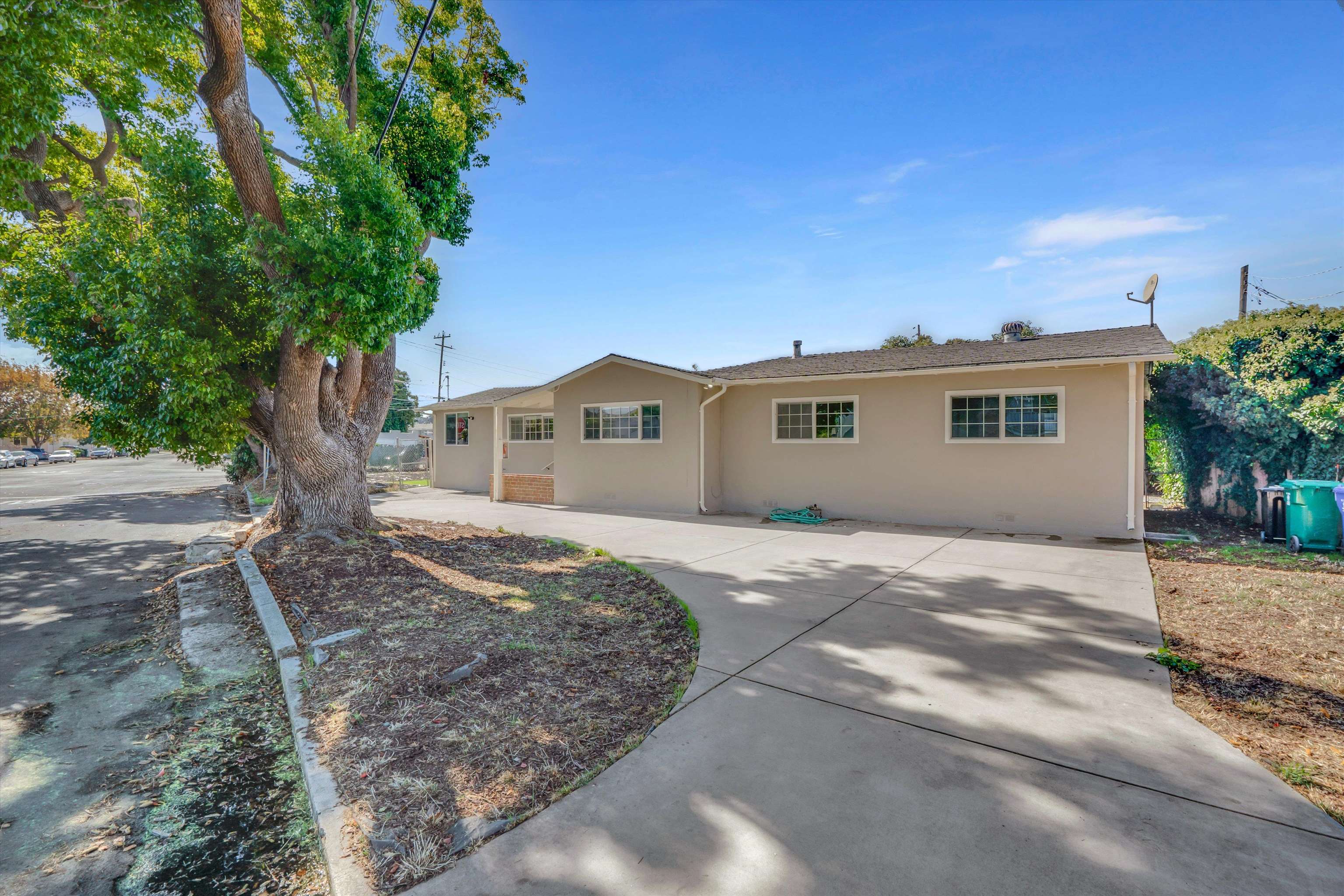 Detail Gallery Image 22 of 31 For 60 Railroad Ave, Rodeo,  CA 94572 - 5 Beds | 2 Baths