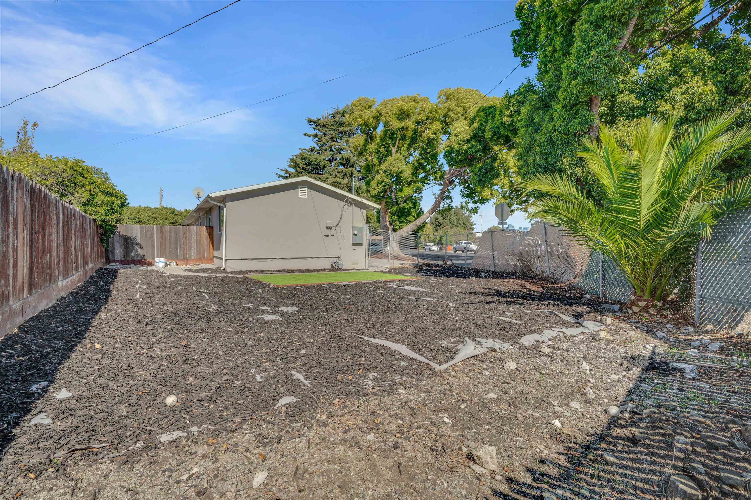 Detail Gallery Image 25 of 31 For 60 Railroad Ave, Rodeo,  CA 94572 - 5 Beds | 2 Baths