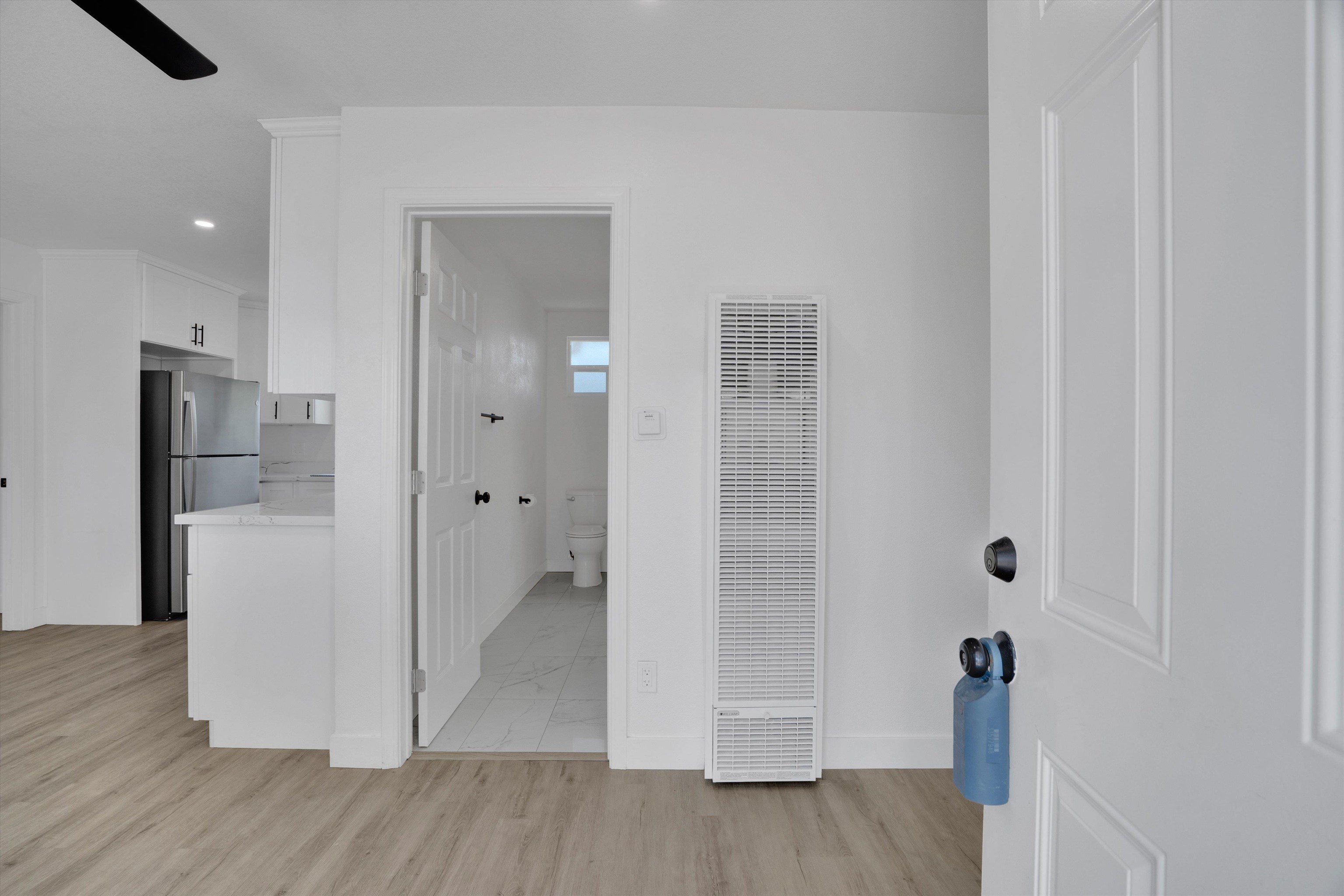 Detail Gallery Image 6 of 31 For 60 Railroad Ave, Rodeo,  CA 94572 - 5 Beds | 2 Baths