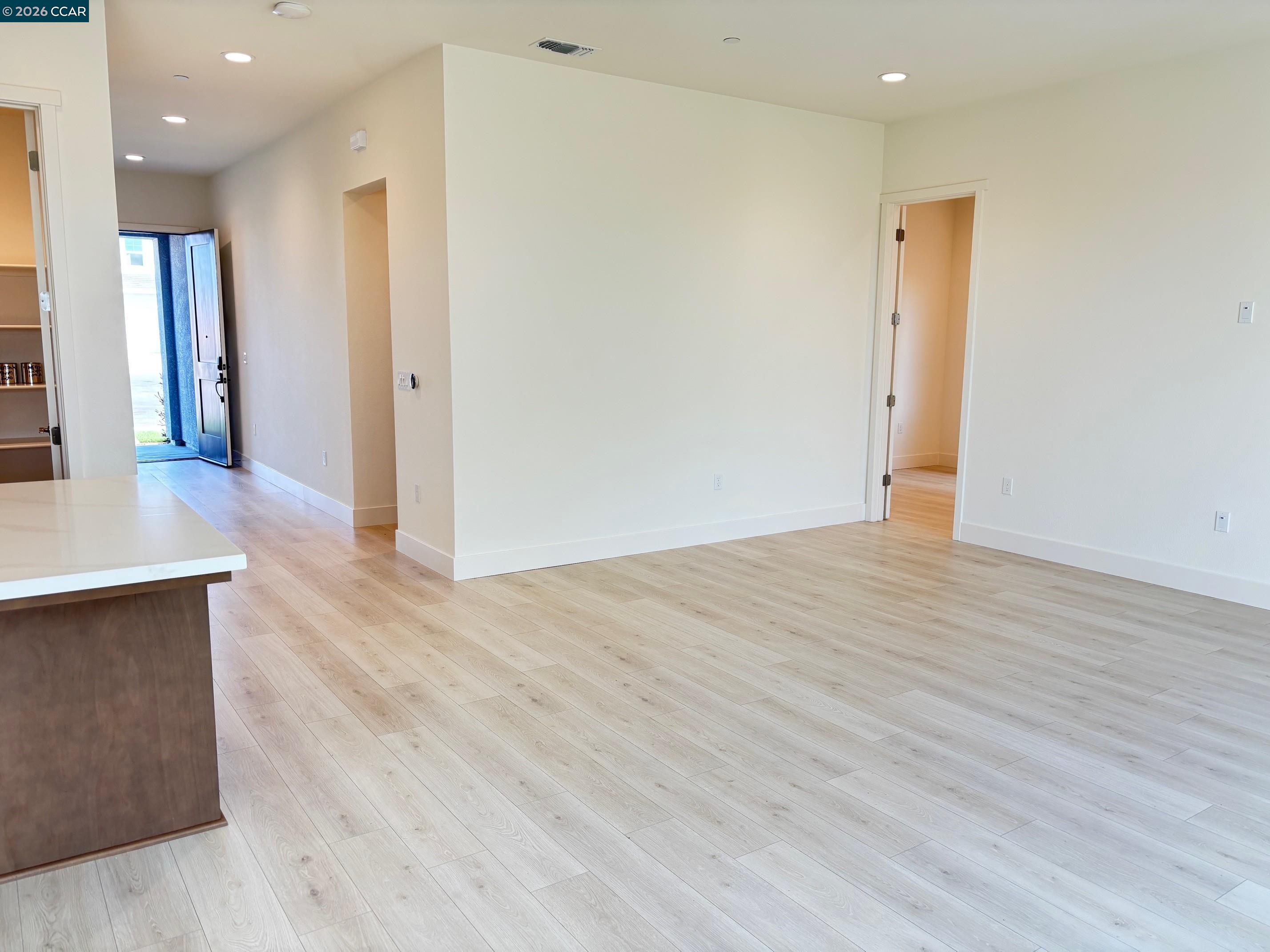 Detail Gallery Image 7 of 11 For 16113 Purdy Ct, Lathrop,  CA 95330 - 4 Beds | 3/1 Baths