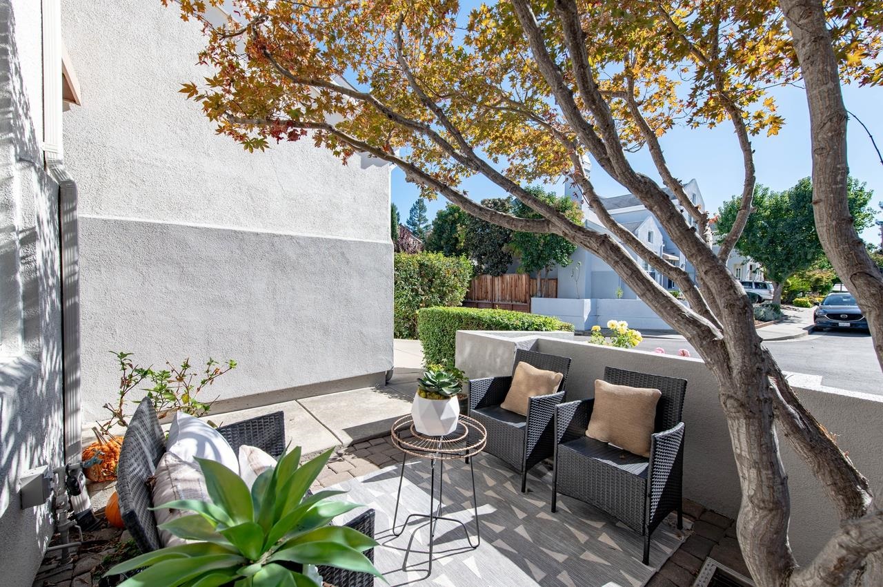 Detail Gallery Image 6 of 59 For 297 Del Valle Ct, Pleasanton,  CA 94566 - 3 Beds | 2/1 Baths