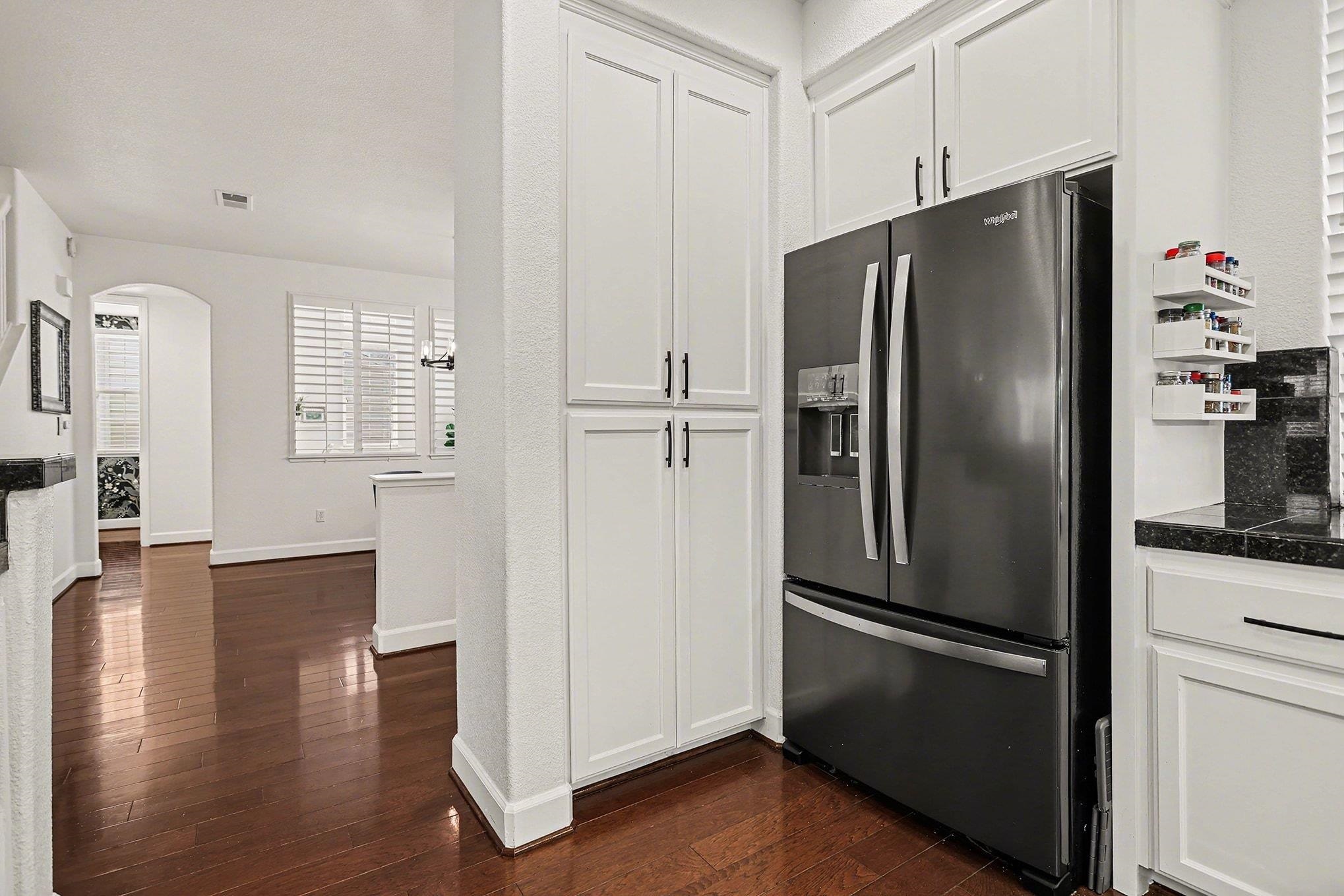 Detail Gallery Image 12 of 36 For 6235 Newhaven Ln, Vallejo,  CA 94591 - 3 Beds | 2/1 Baths