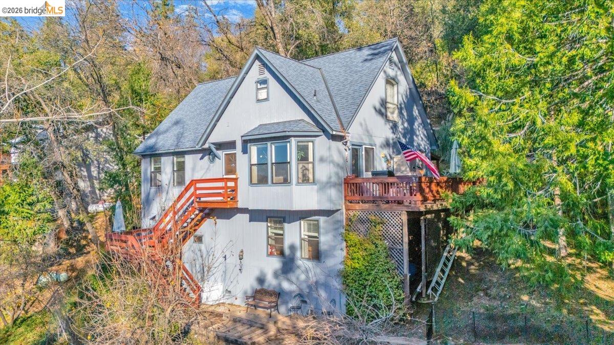 Detail Gallery Image 2 of 50 For 20550 Ponderosa Way, Tuolumne,  CA 95379 - 5 Beds | 3 Baths