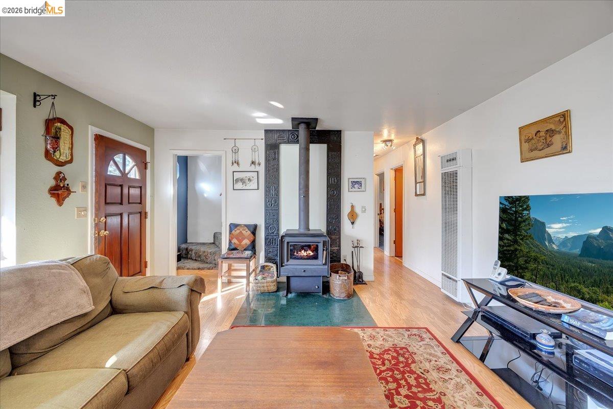 Detail Gallery Image 27 of 50 For 20550 Ponderosa Way, Tuolumne,  CA 95379 - 5 Beds | 3 Baths