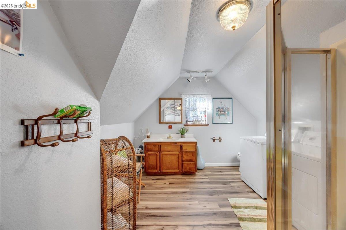 Detail Gallery Image 37 of 50 For 20550 Ponderosa Way, Tuolumne,  CA 95379 - 5 Beds | 3 Baths