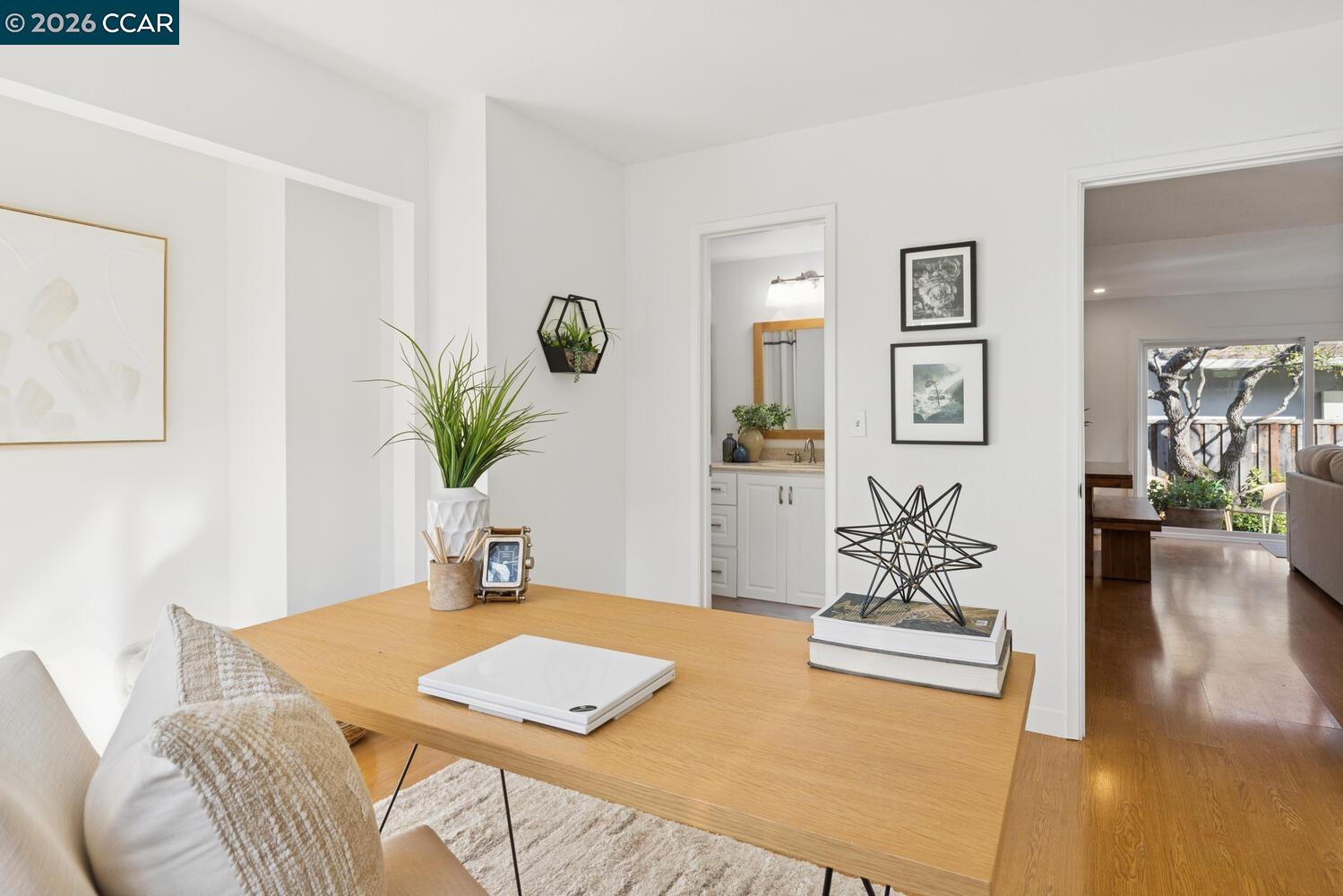 Detail Gallery Image 11 of 51 For 183 Miramonte Dr, Moraga,  CA 94556 - 3 Beds | 3 Baths