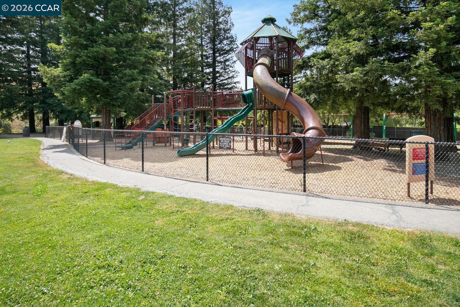 Detail Gallery Image 49 of 51 For 183 Miramonte Dr, Moraga,  CA 94556 - 3 Beds | 3 Baths