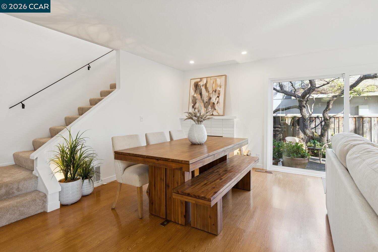 Detail Gallery Image 6 of 51 For 183 Miramonte Dr, Moraga,  CA 94556 - 3 Beds | 3 Baths