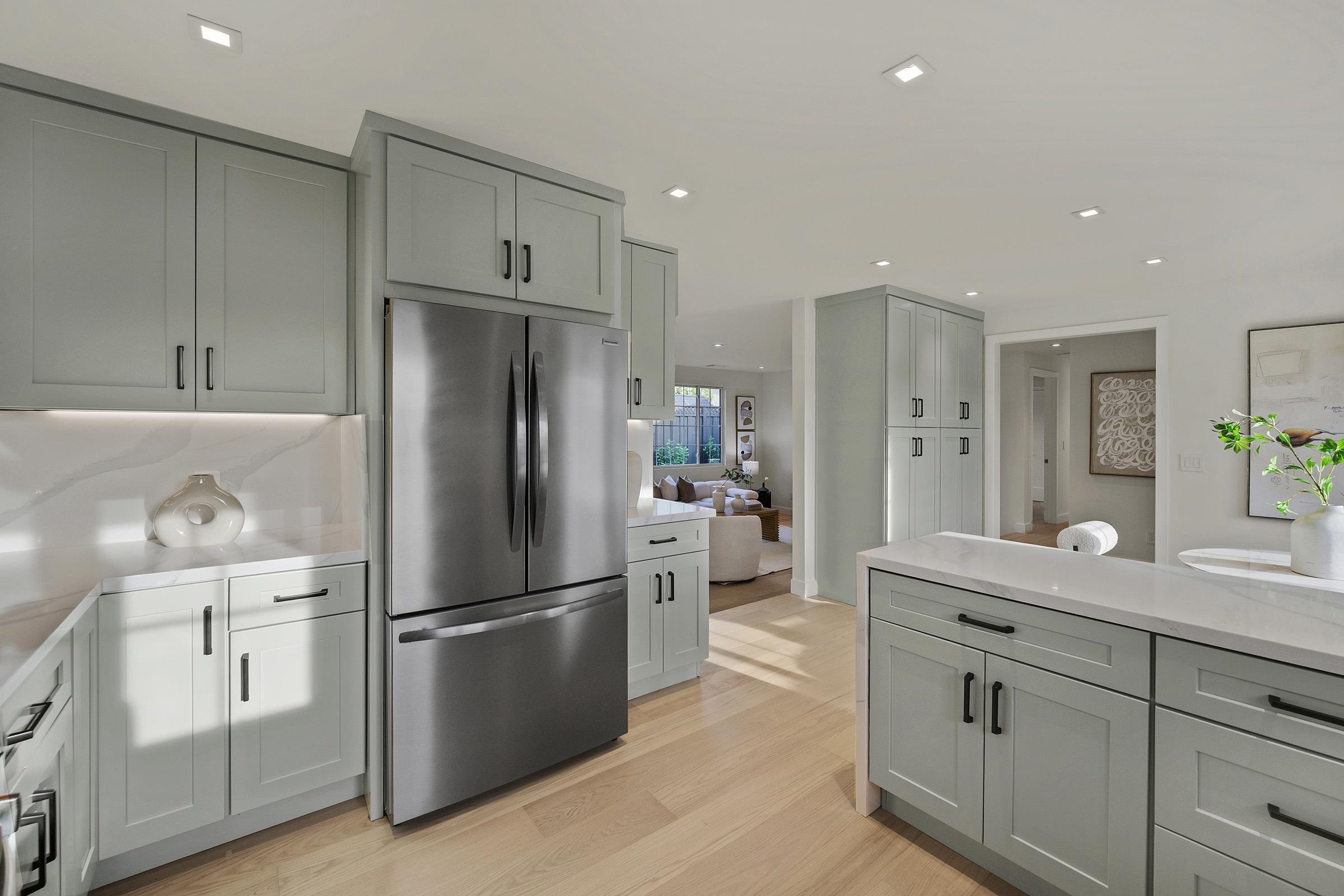 Detail Gallery Image 11 of 59 For 4759 Valpey Park Ave, Fremont,  CA 94538 - 4 Beds | 4 Baths