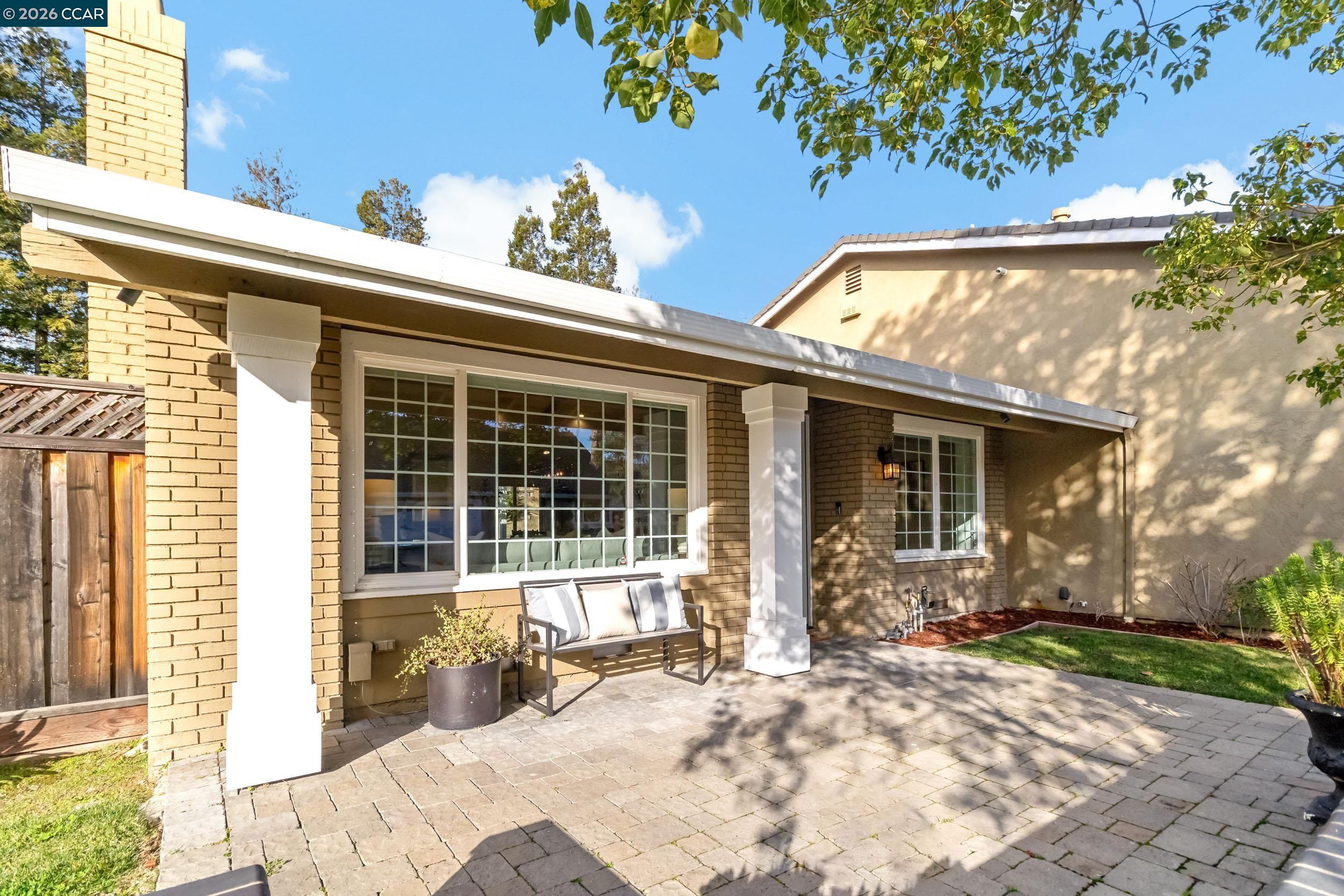 Detail Gallery Image 2 of 51 For 3624 Springer Ct, Walnut Creek,  CA 94598 - 4 Beds | 2 Baths