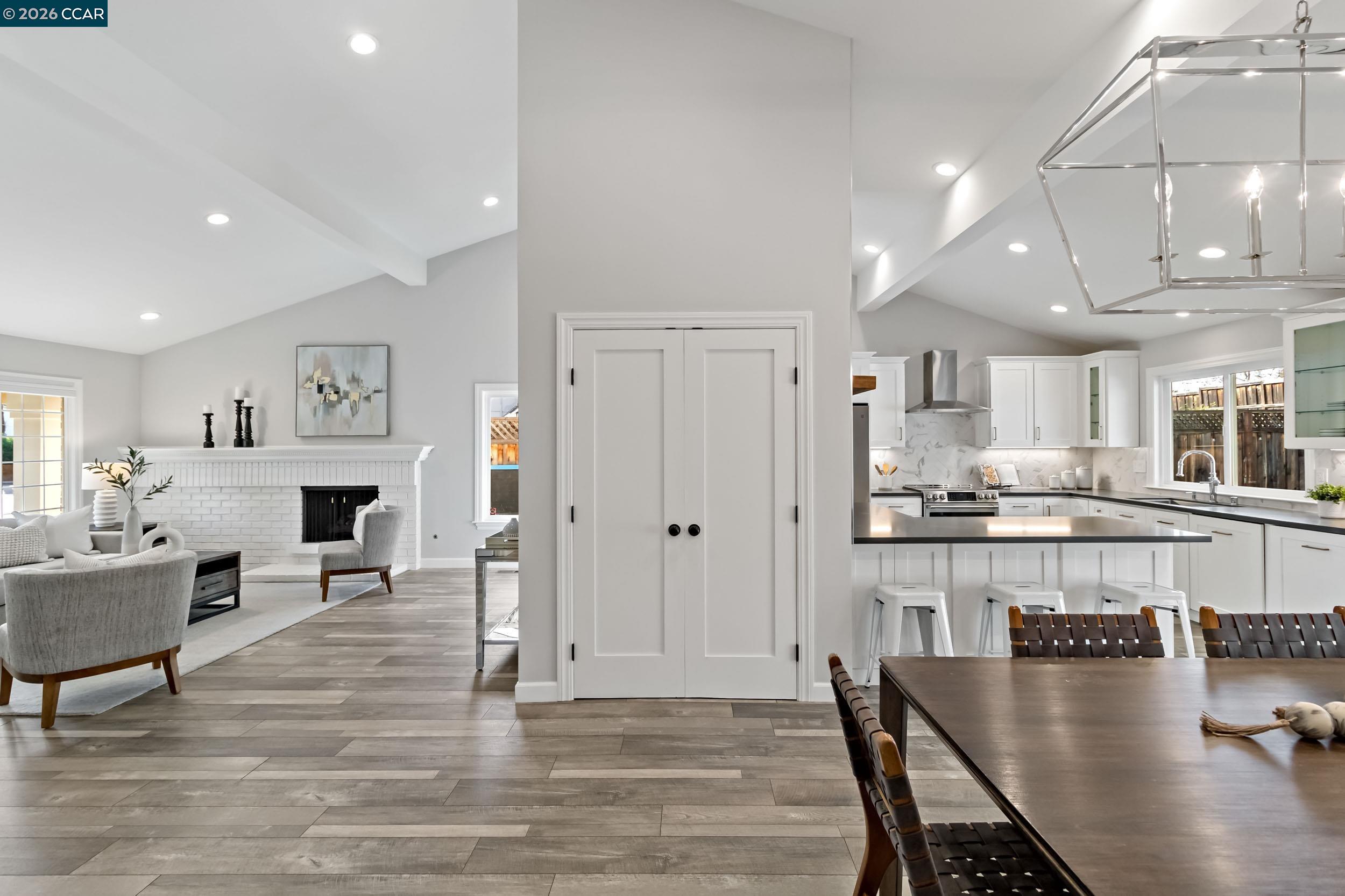 Detail Gallery Image 11 of 51 For 3624 Springer Ct, Walnut Creek,  CA 94598 - 4 Beds | 2 Baths