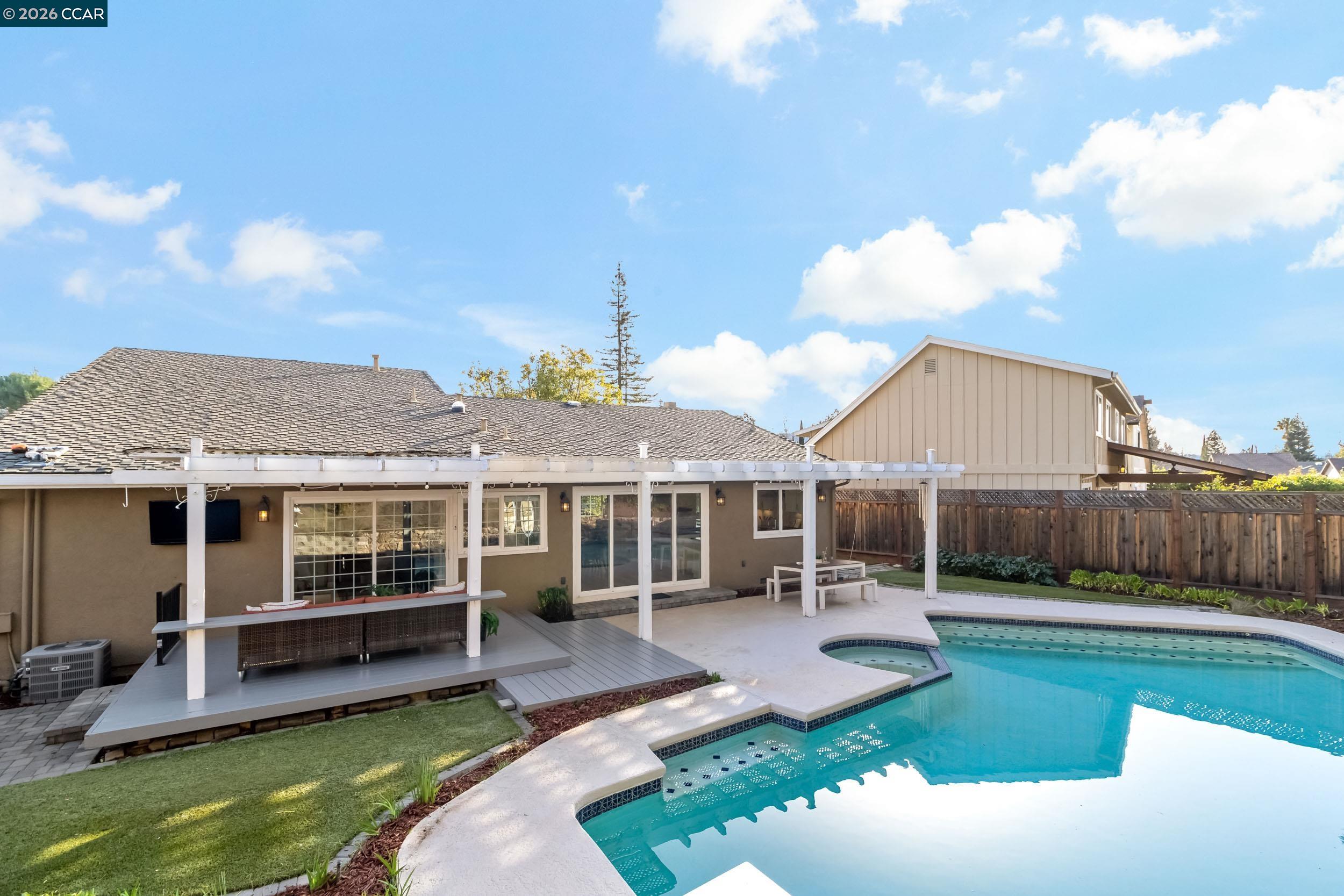 Detail Gallery Image 41 of 51 For 3624 Springer Ct, Walnut Creek,  CA 94598 - 4 Beds | 2 Baths