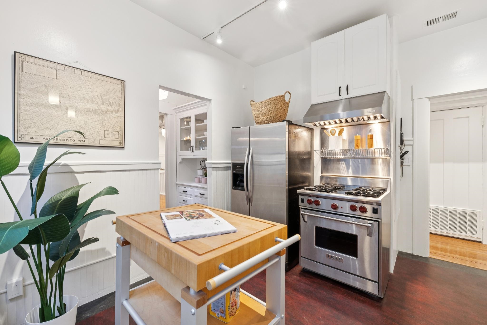 Detail Gallery Image 19 of 52 For 1316 Taylor Street, San Francisco,  CA 94108 - 4 Beds | 1/1 Baths