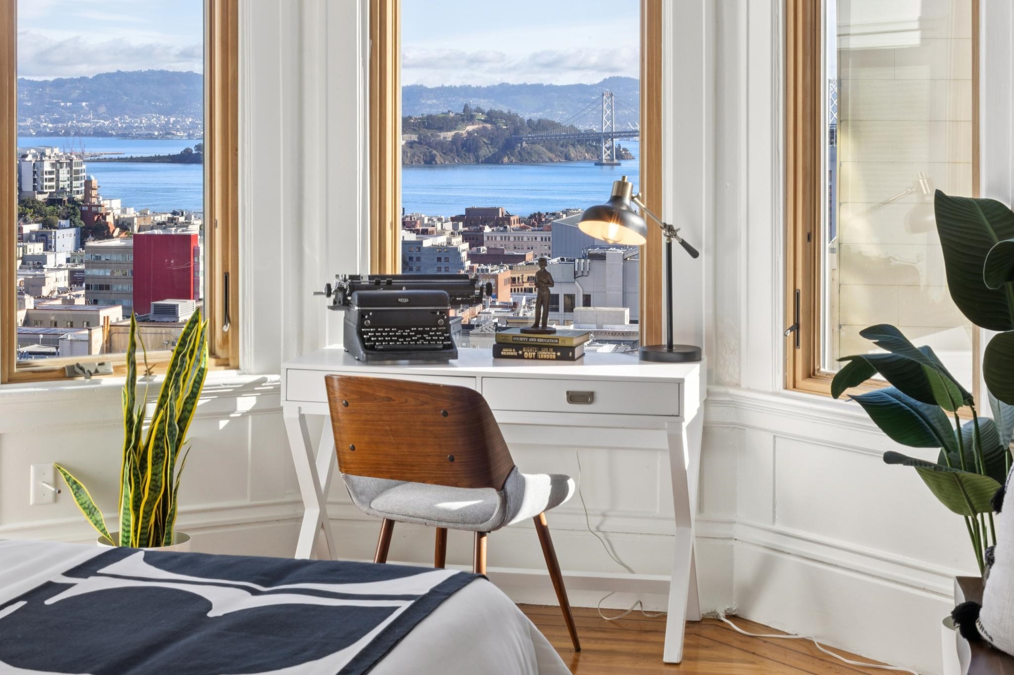 Detail Gallery Image 3 of 52 For 1316 Taylor Street, San Francisco,  CA 94108 - 4 Beds | 1/1 Baths