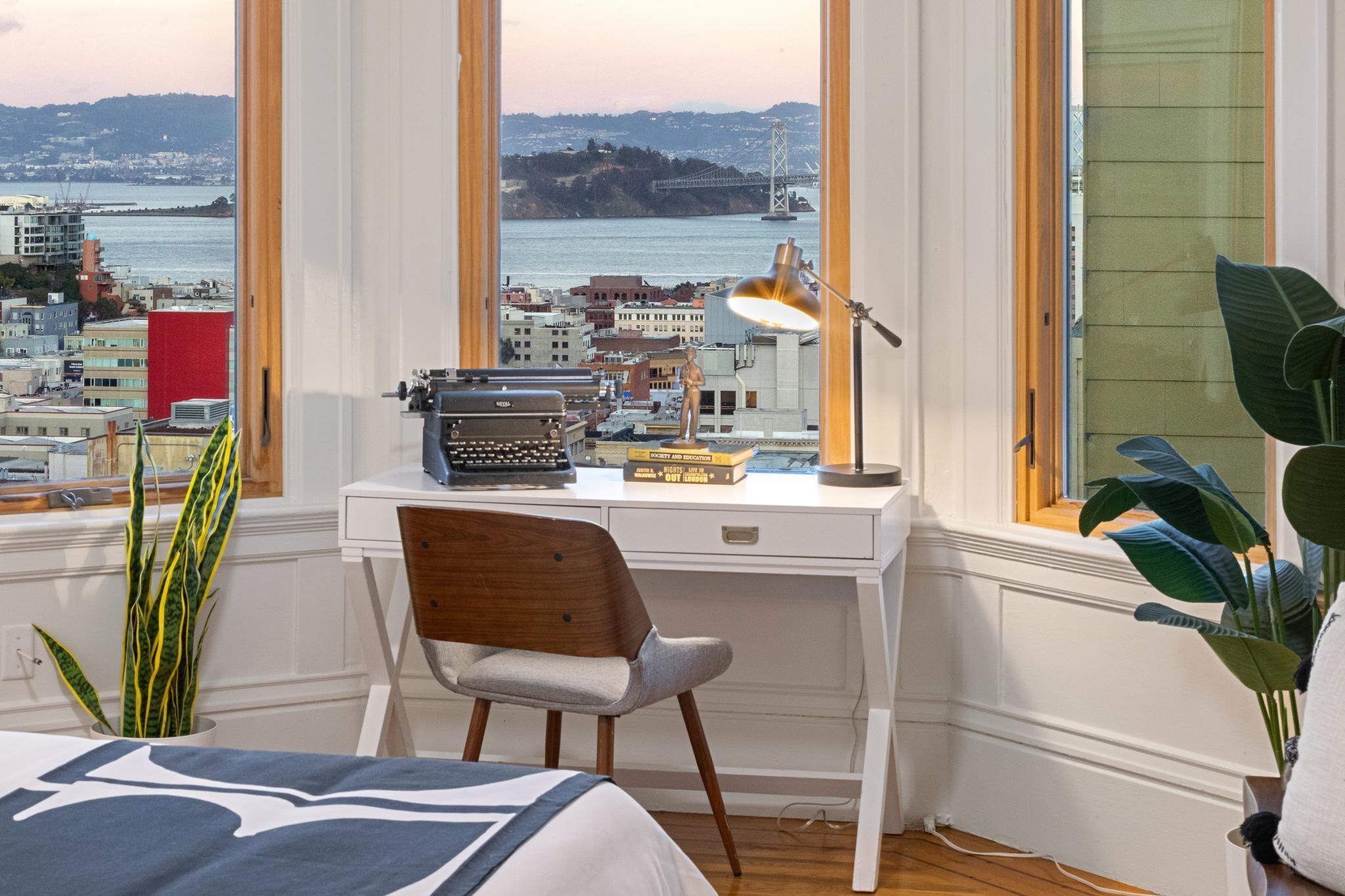 Detail Gallery Image 24 of 52 For 1316 Taylor Street, San Francisco,  CA 94108 - 4 Beds | 1/1 Baths