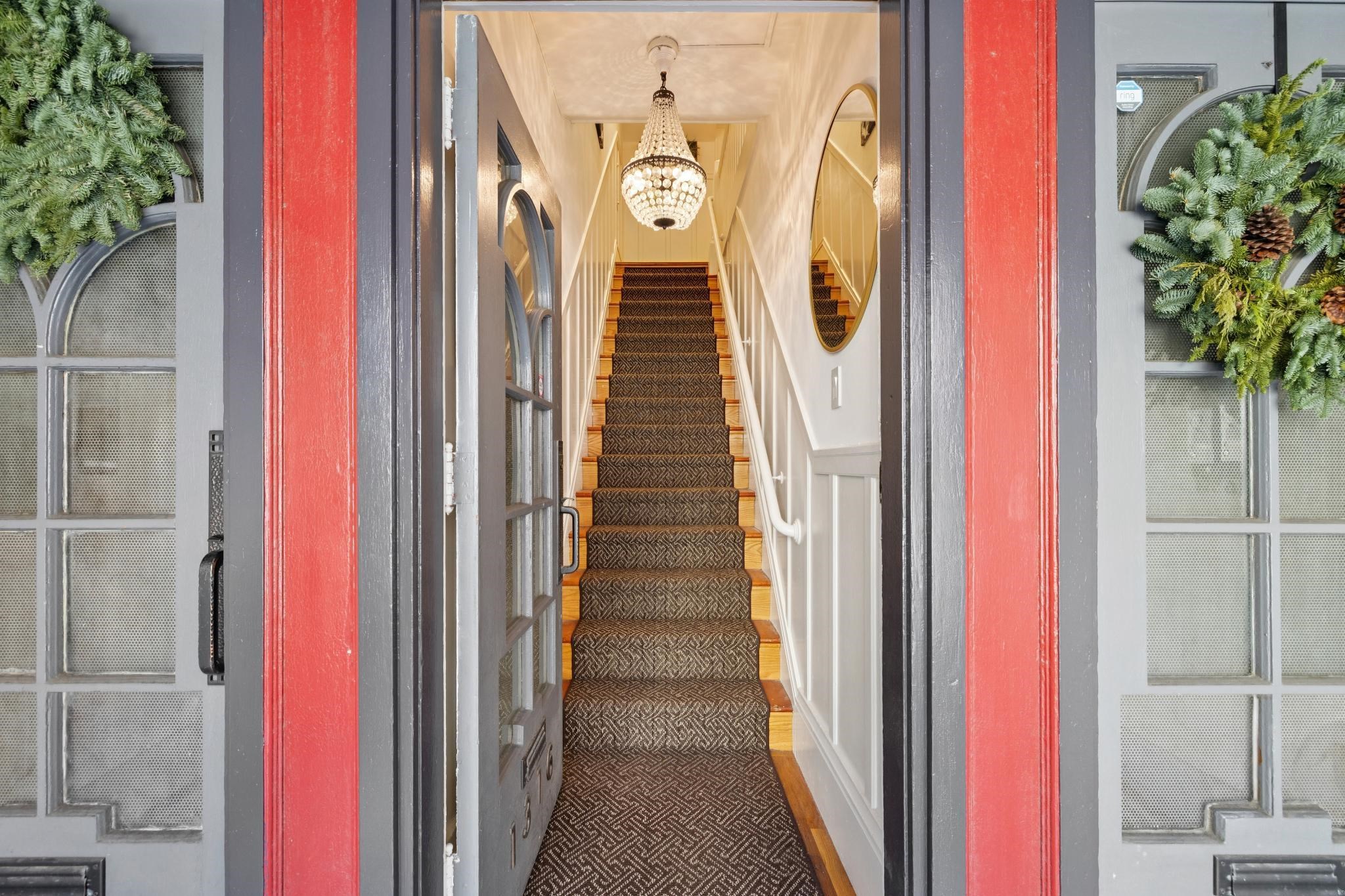 Detail Gallery Image 6 of 52 For 1316 Taylor Street, San Francisco,  CA 94108 - 4 Beds | 1/1 Baths