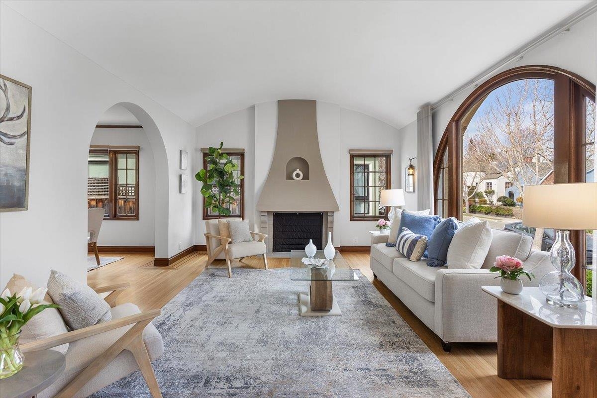 Front Image Thumbnail for BE41121871