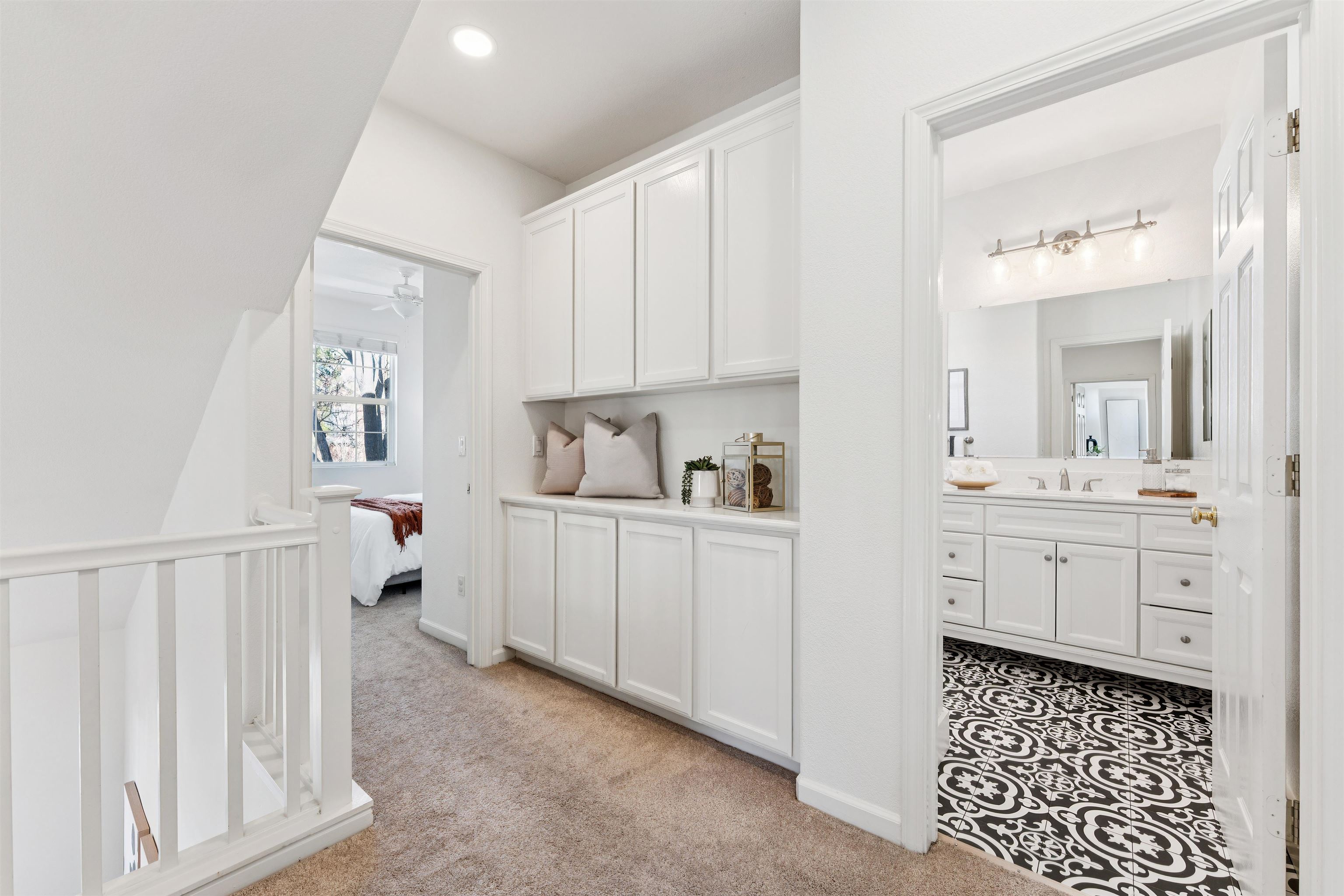 Detail Gallery Image 14 of 34 For 3989 Strafford Ct, Dublin,  CA 94568 - 3 Beds | 2/1 Baths