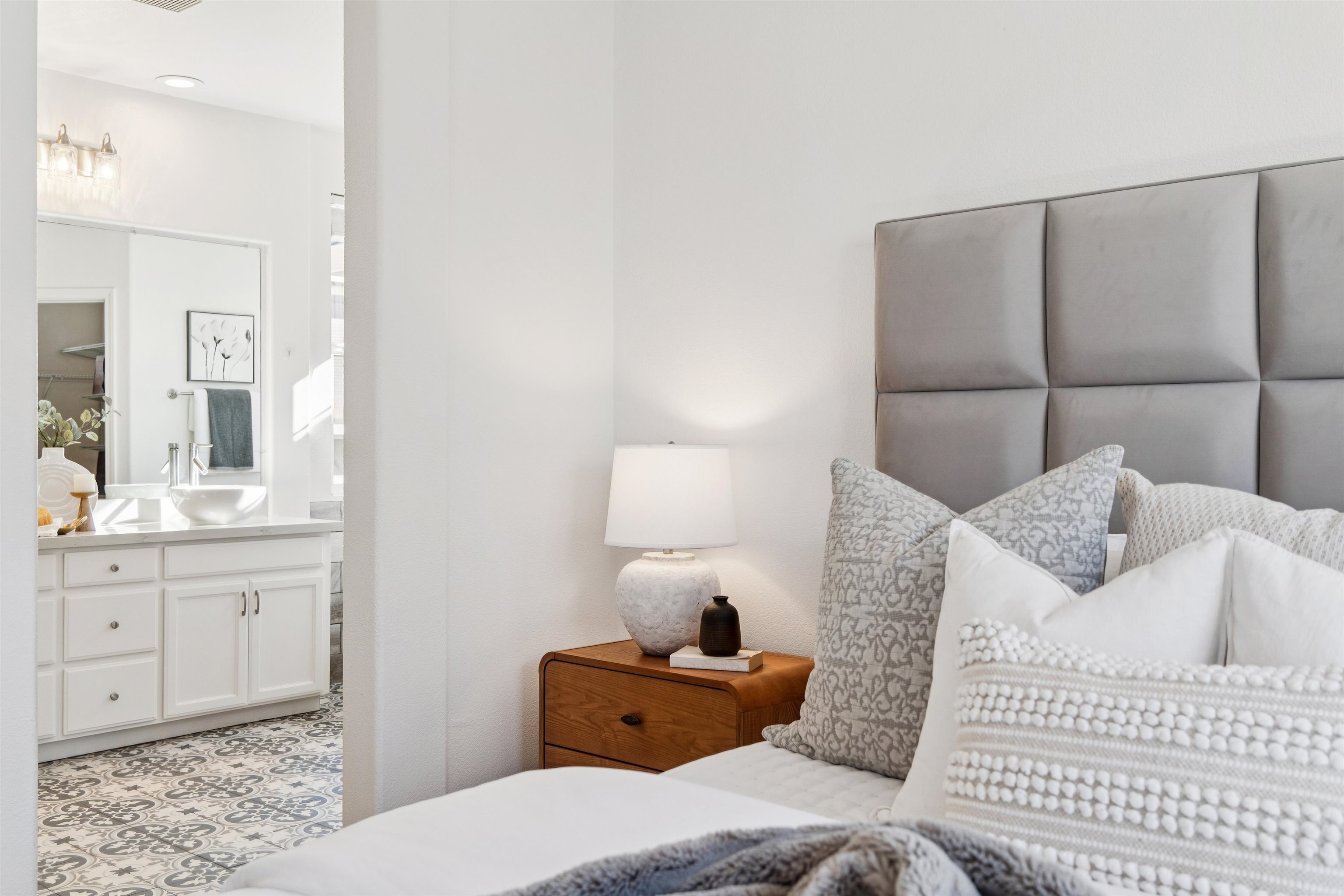 Detail Gallery Image 16 of 34 For 3989 Strafford Ct, Dublin,  CA 94568 - 3 Beds | 2/1 Baths