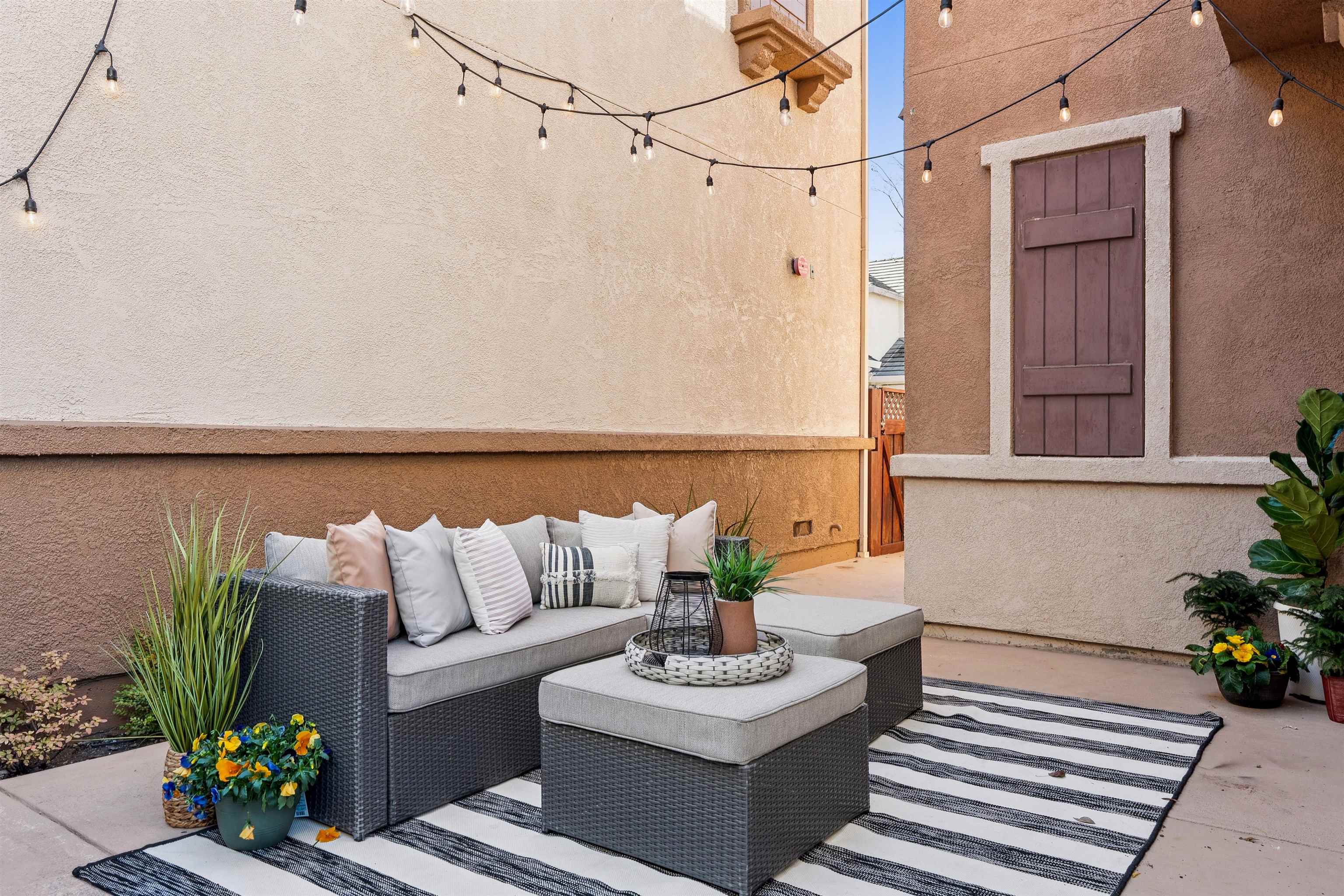 Detail Gallery Image 26 of 34 For 3989 Strafford Ct, Dublin,  CA 94568 - 3 Beds | 2/1 Baths