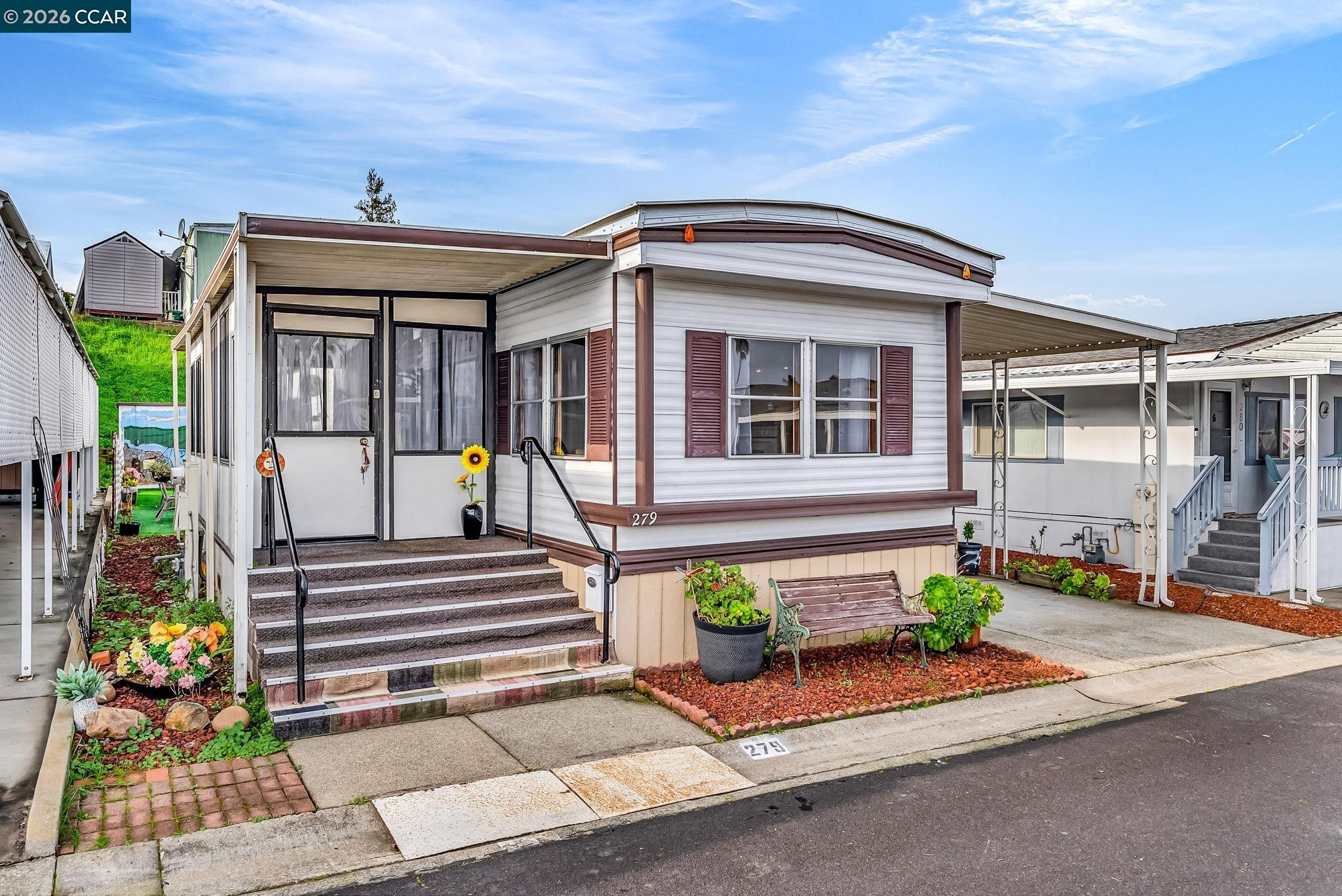 16401 San Pablo Ave Unit: 279