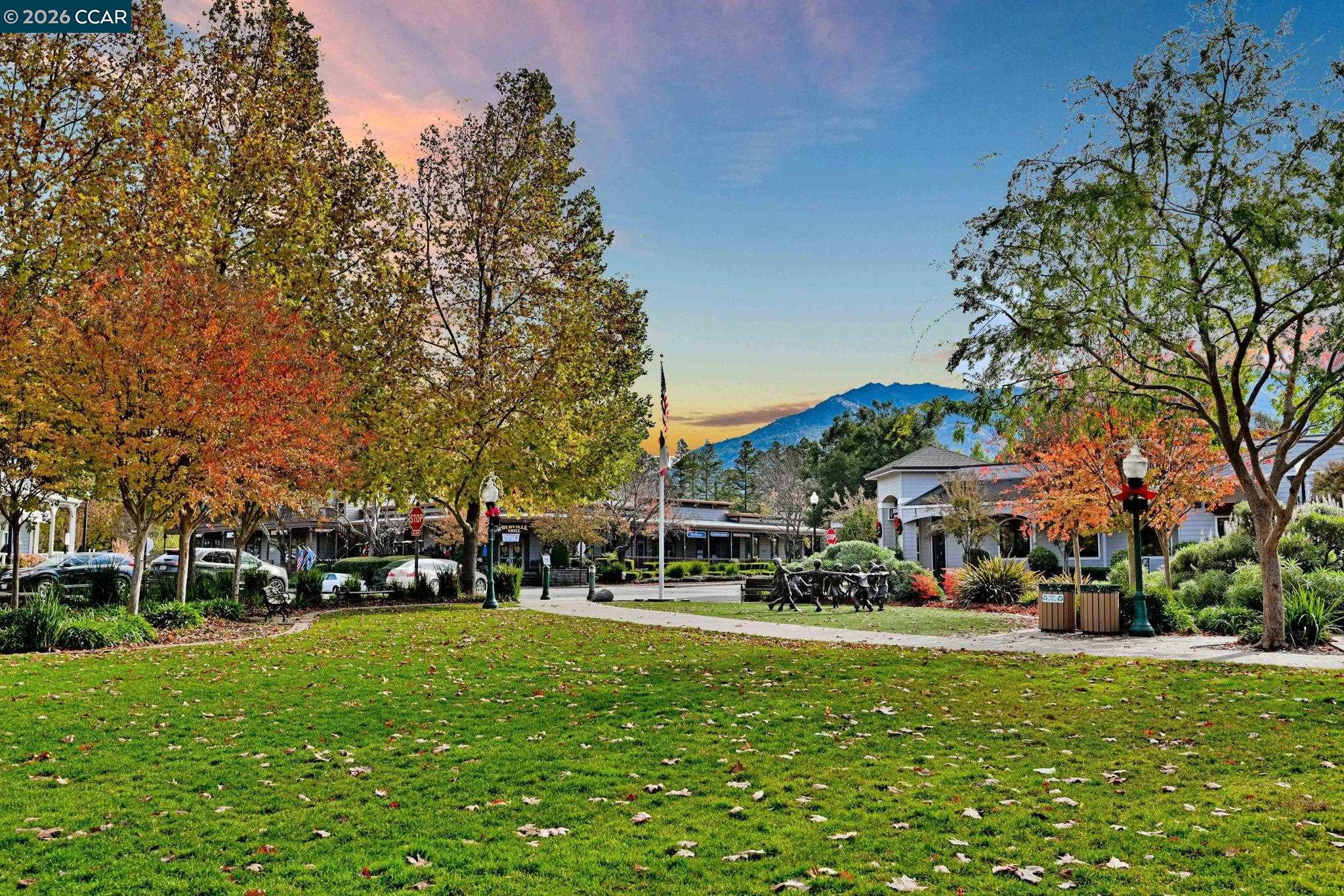 Detail Gallery Image 39 of 46 For 406 Mt Sequoia Ct, Clayton,  CA 94517 - 3 Beds | 2 Baths