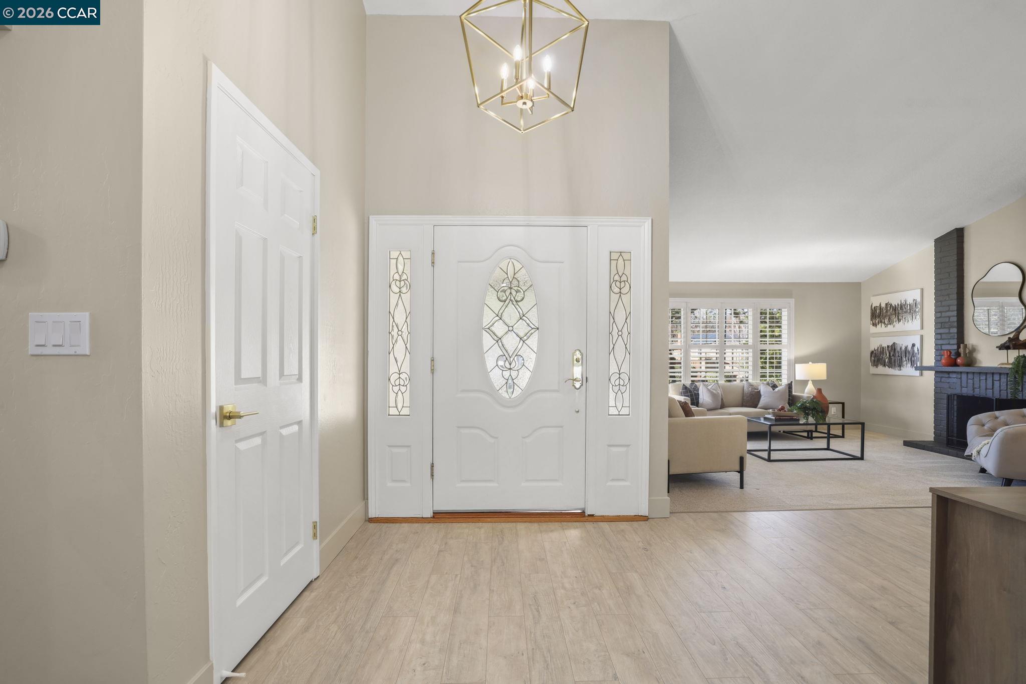 Detail Gallery Image 5 of 46 For 406 Mt Sequoia Ct, Clayton,  CA 94517 - 3 Beds | 2 Baths