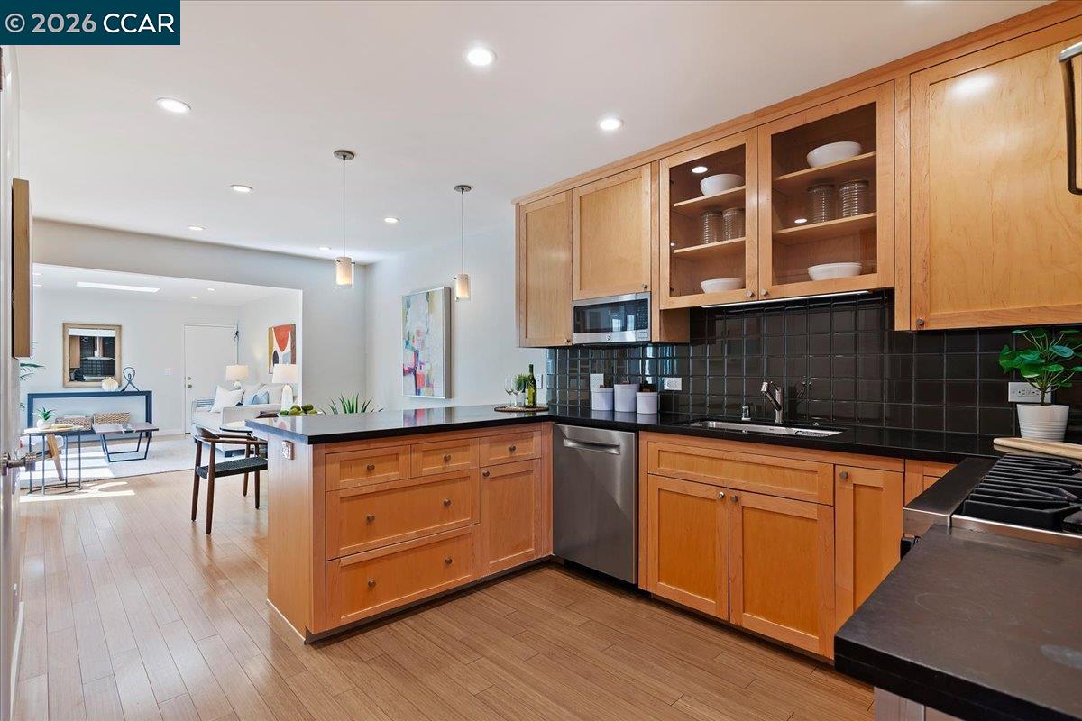 Photo #7: 41121891 Listing: Photo #7