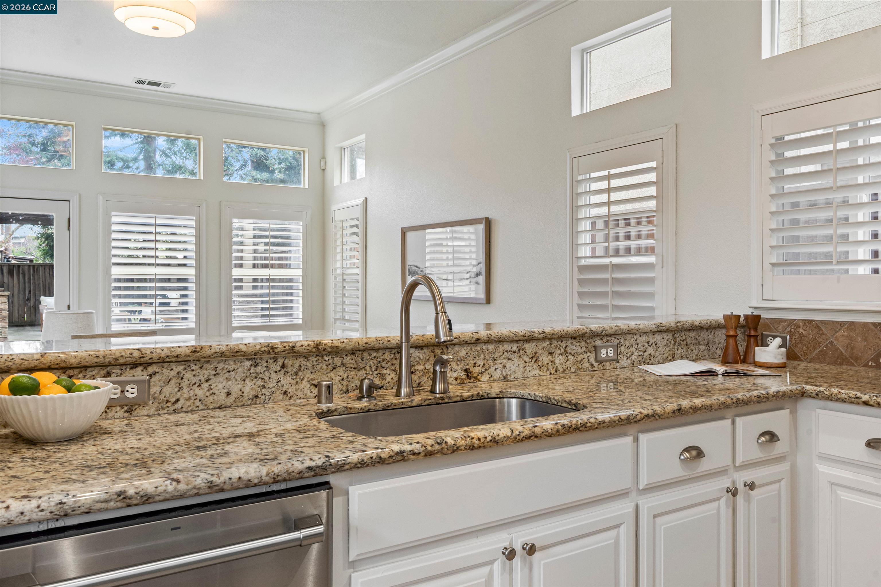 Detail Gallery Image 17 of 60 For 527 Gabriel Ct, Walnut Creek,  CA 94597 - 4 Beds | 2/1 Baths