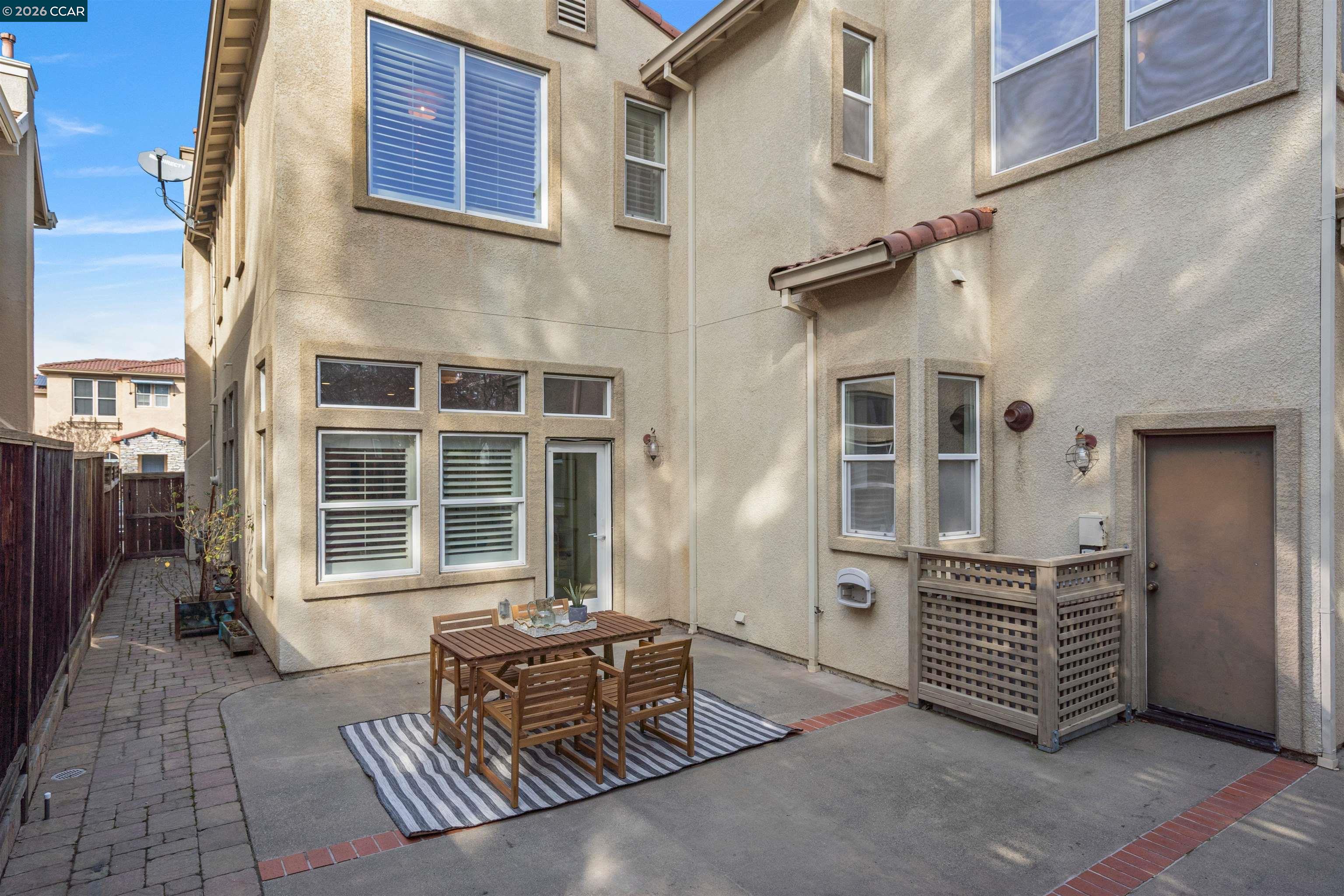 Detail Gallery Image 49 of 60 For 527 Gabriel Ct, Walnut Creek,  CA 94597 - 4 Beds | 2/1 Baths