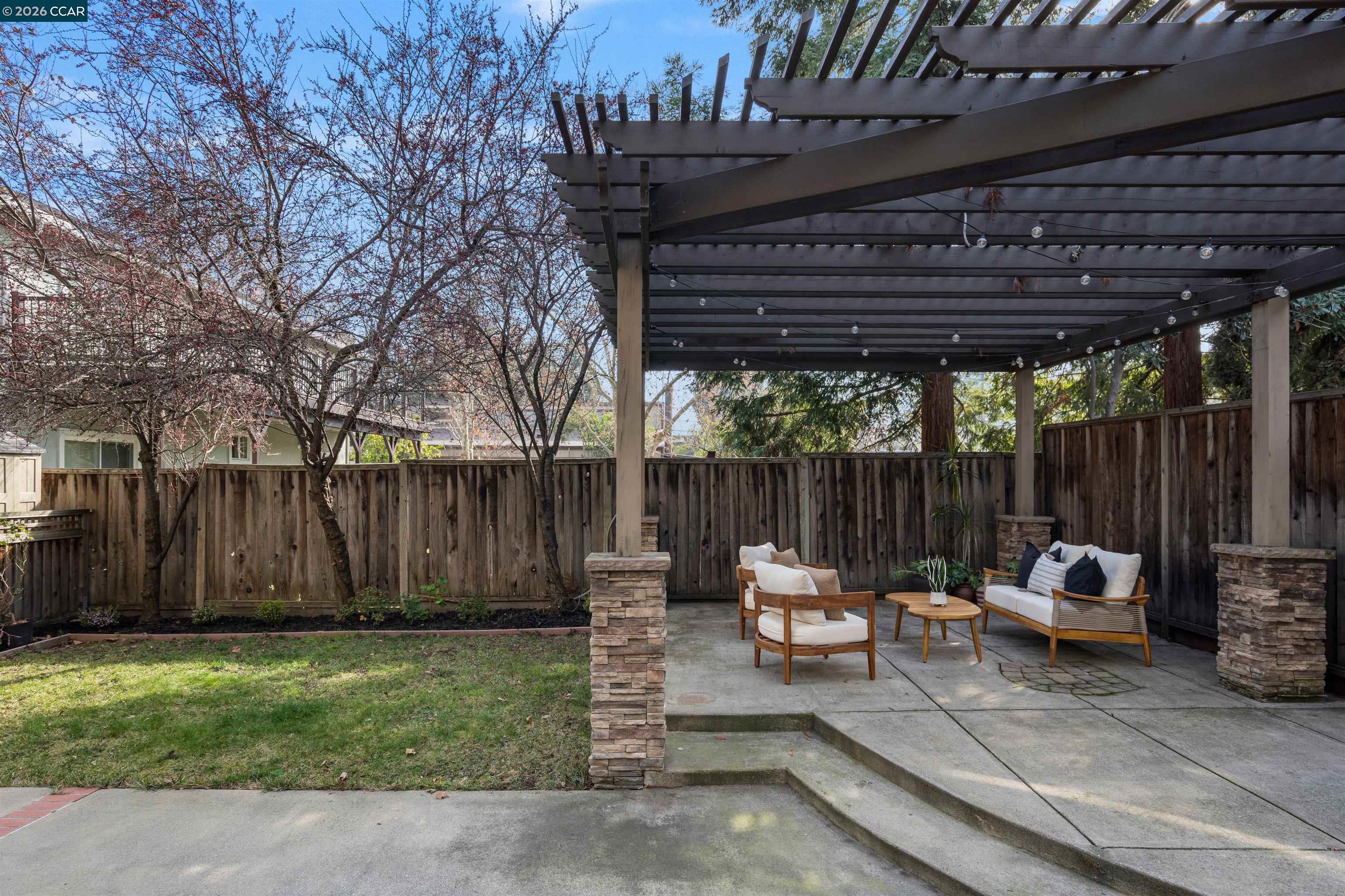 Detail Gallery Image 51 of 60 For 527 Gabriel Ct, Walnut Creek,  CA 94597 - 4 Beds | 2/1 Baths