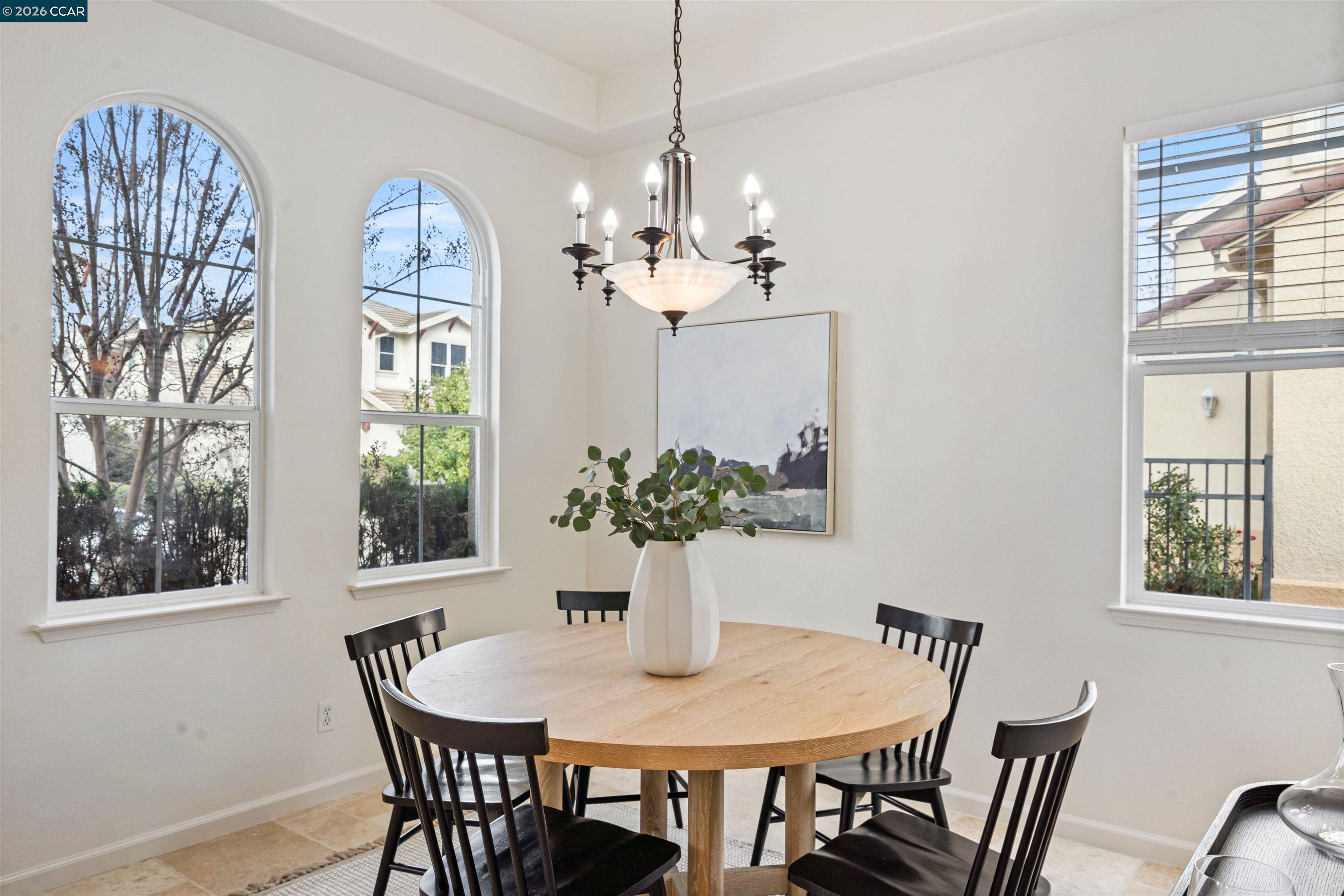 Detail Gallery Image 7 of 60 For 527 Gabriel Ct, Walnut Creek,  CA 94597 - 4 Beds | 2/1 Baths