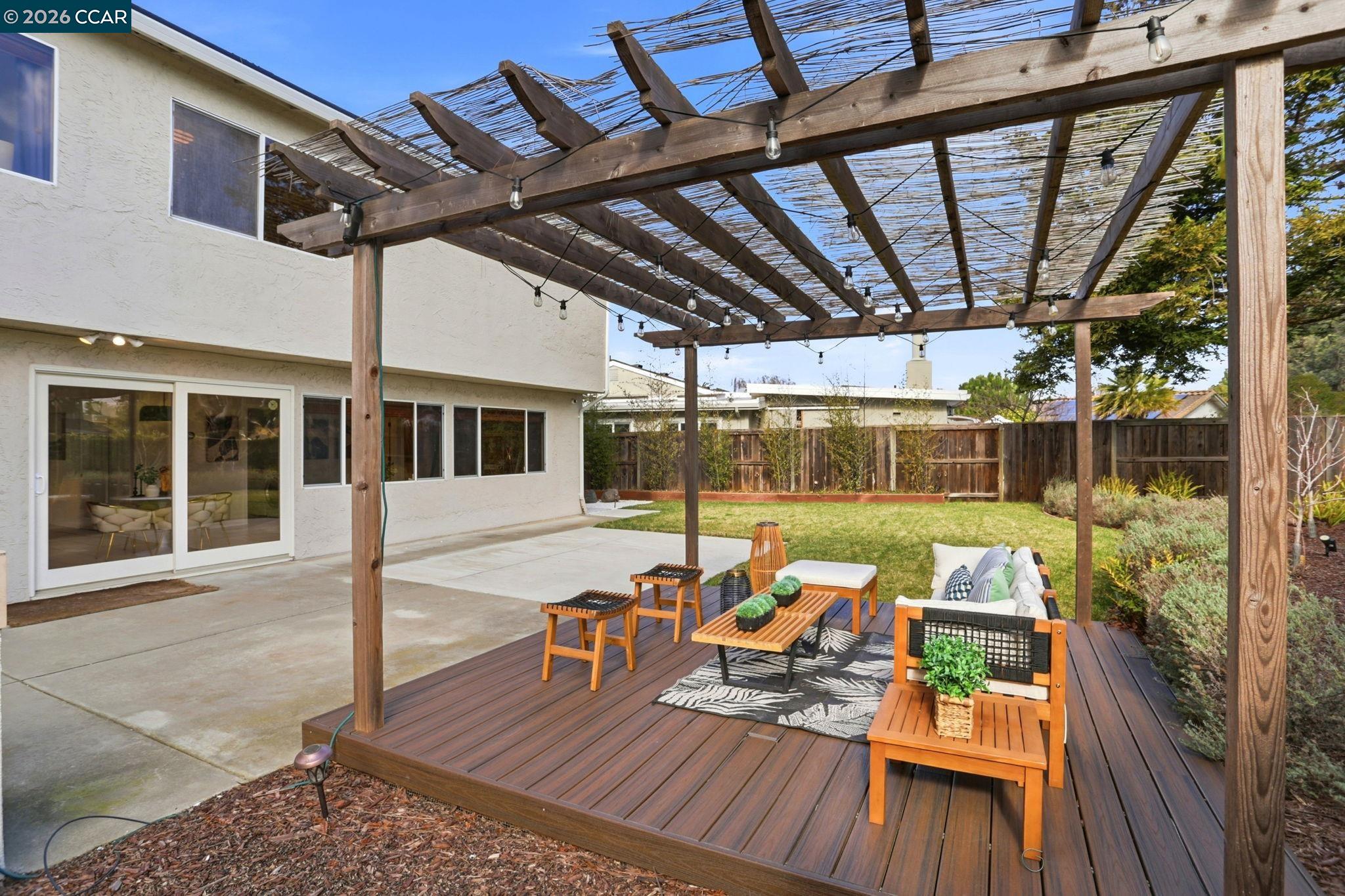 Detail Gallery Image 4 of 4 For 8106 Pebble Beach Ave, Newark,  CA 94560 - 3 Beds | 2/1 Baths