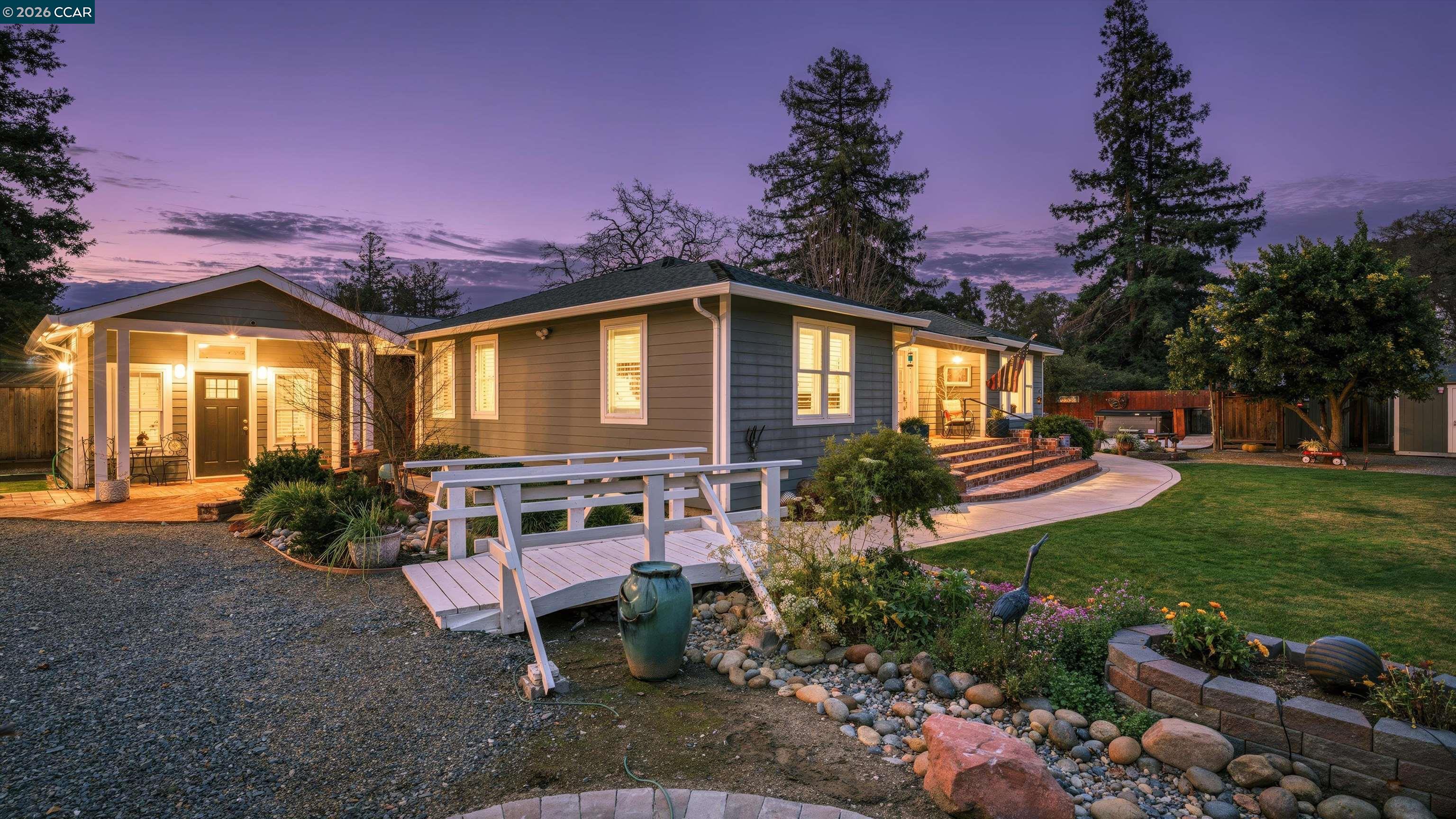 Front Image Thumbnail for CC41121898