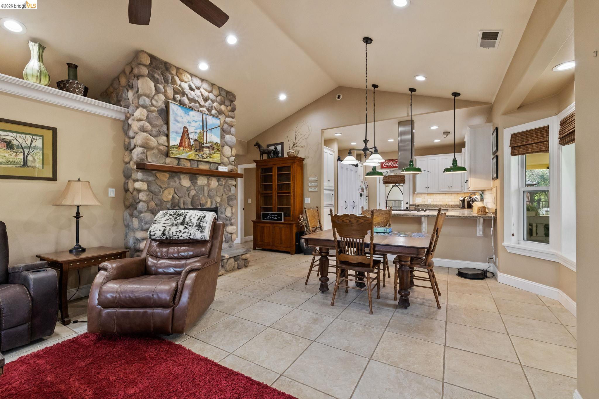 Detail Gallery Image 7 of 60 For 10177 Pulpit Rock Road, Jamestown,  CA 95327 - 2 Beds | 2 Baths