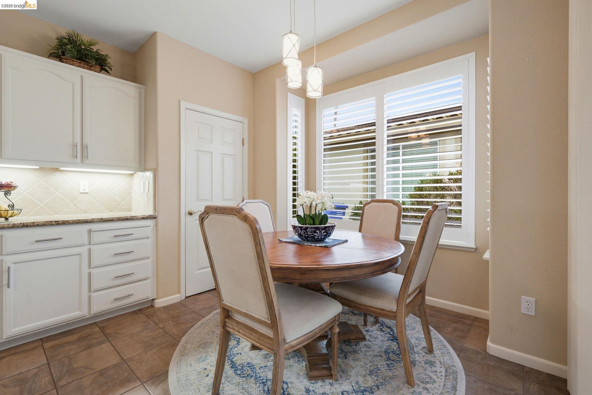 518 American Falls Dr, Rio Vista, CA, 94571