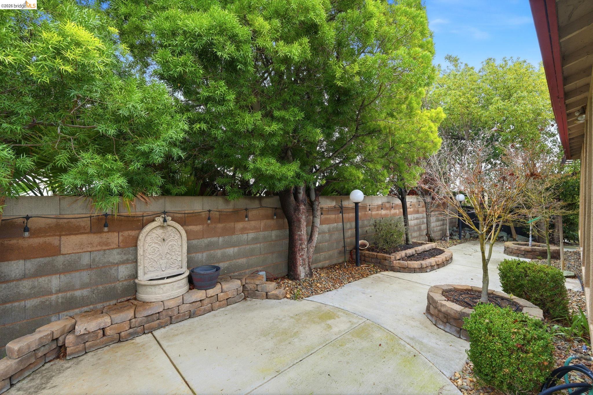518 American Falls Dr, Rio Vista, CA, 94571