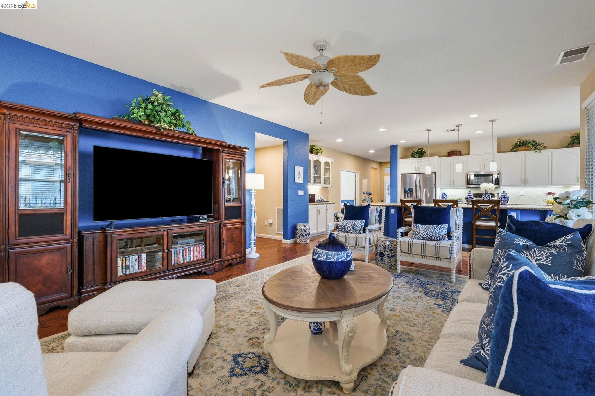 518 American Falls Dr, Rio Vista, CA, 94571