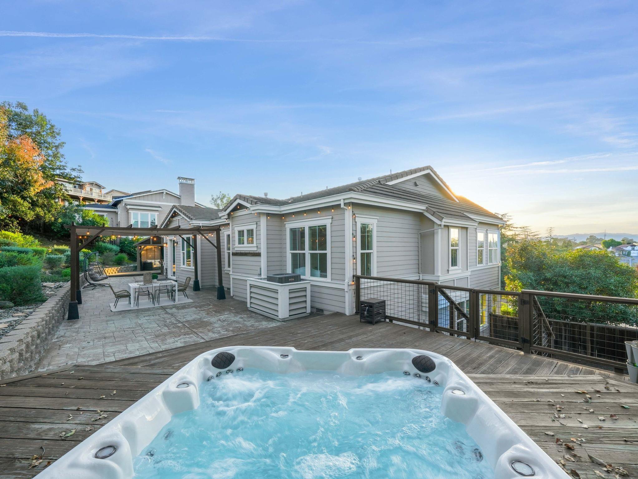 Detail Gallery Image 44 of 51 For 4040 Davenport Ln, Concord,  CA 94518 - 5 Beds | 3/1 Baths