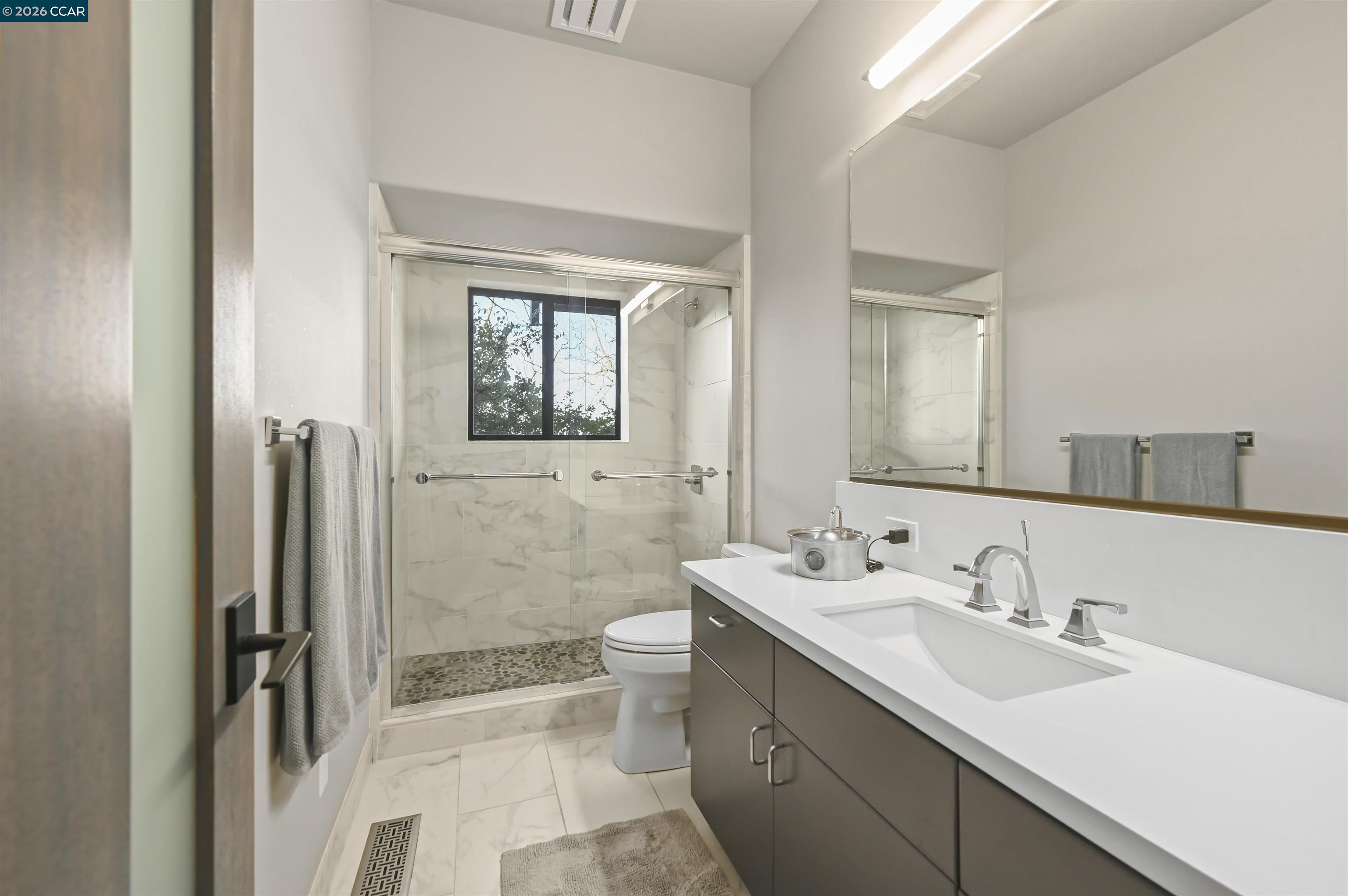 Detail Gallery Image 34 of 47 For 3284 Surmont Dr, Lafayette,  CA 94549 - 4 Beds | 3/1 Baths