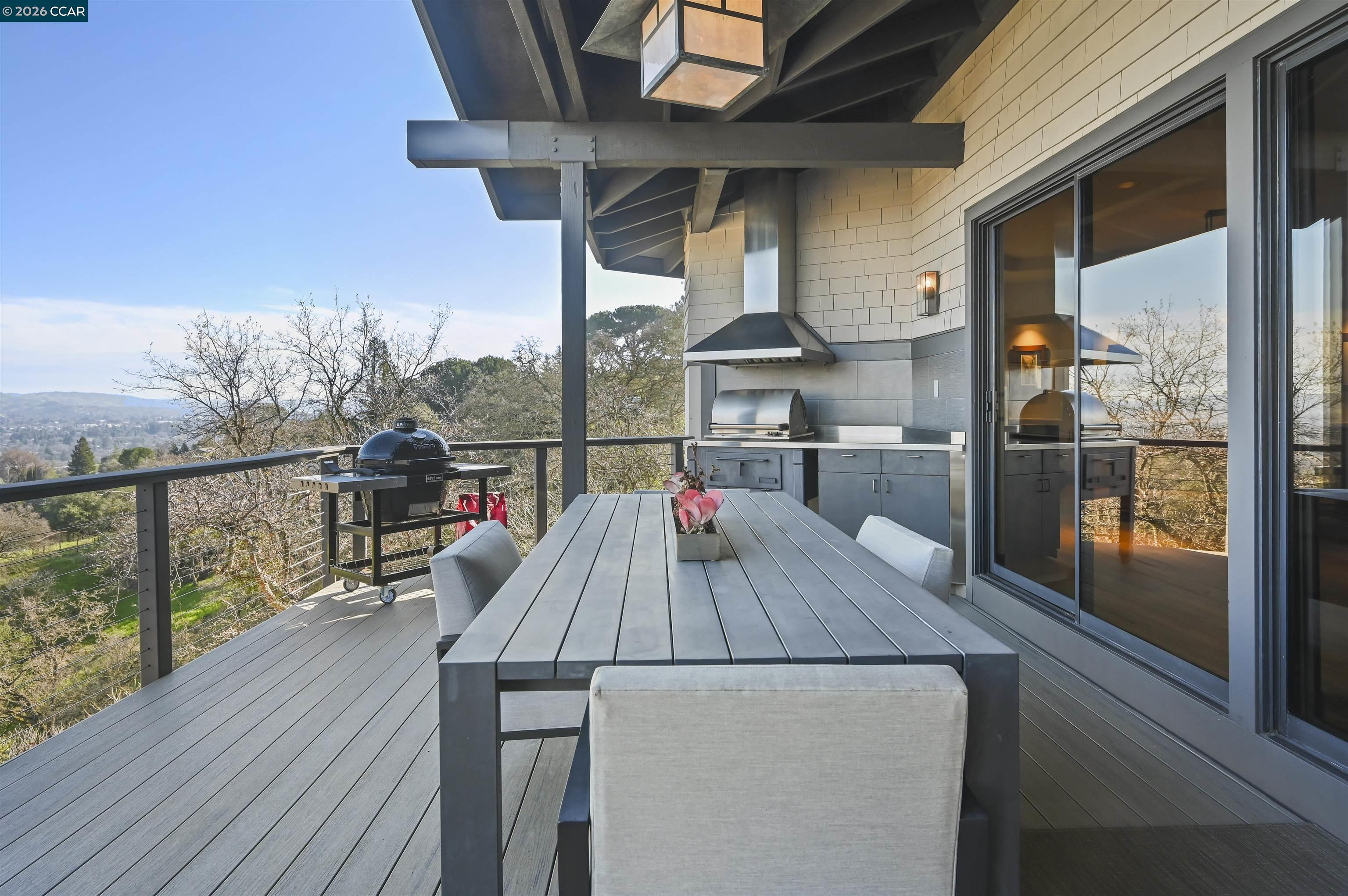 Detail Gallery Image 38 of 47 For 3284 Surmont Dr, Lafayette,  CA 94549 - 4 Beds | 3/1 Baths