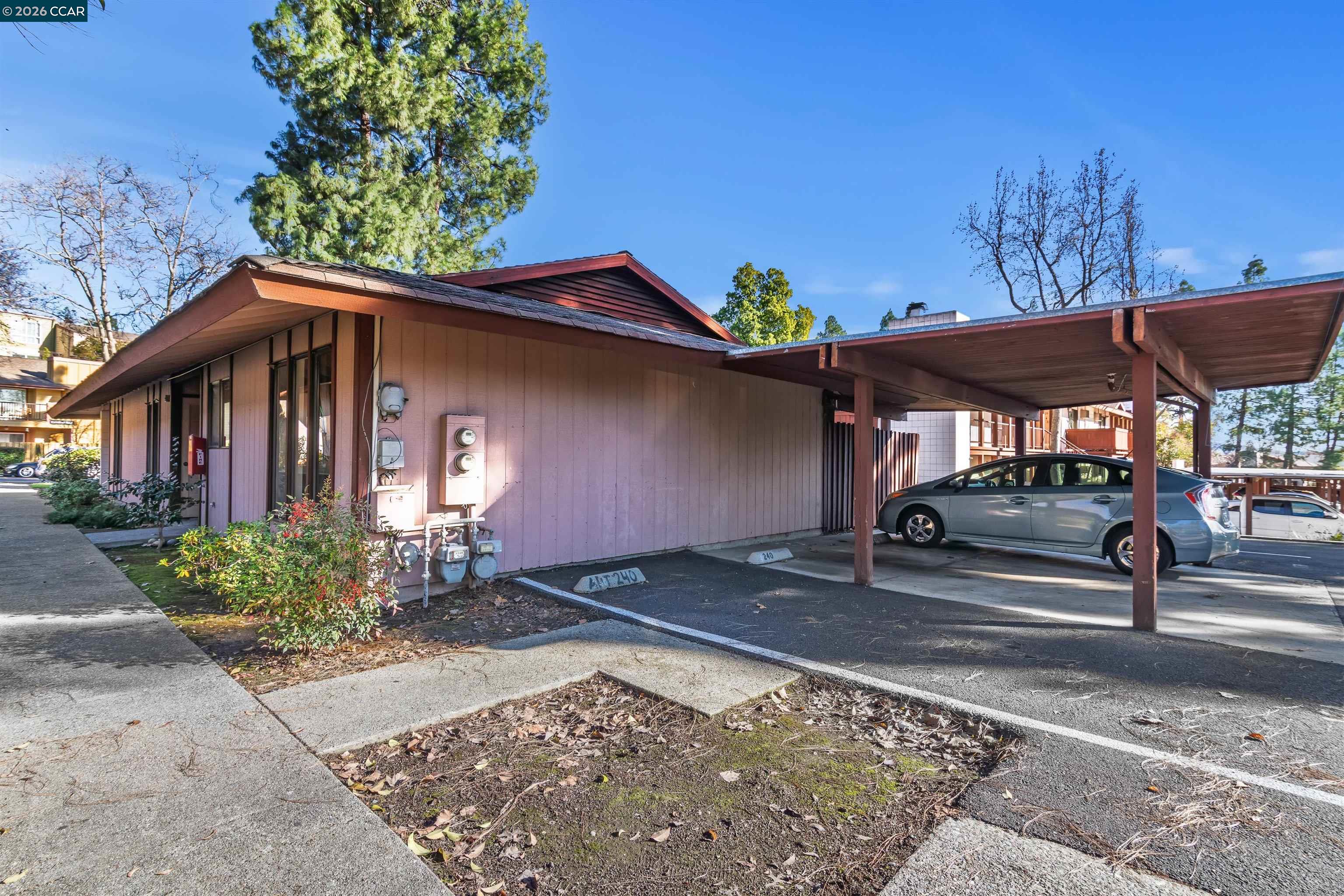 238-240 Camelback Rd, Pleasant Hill, CA, 94523