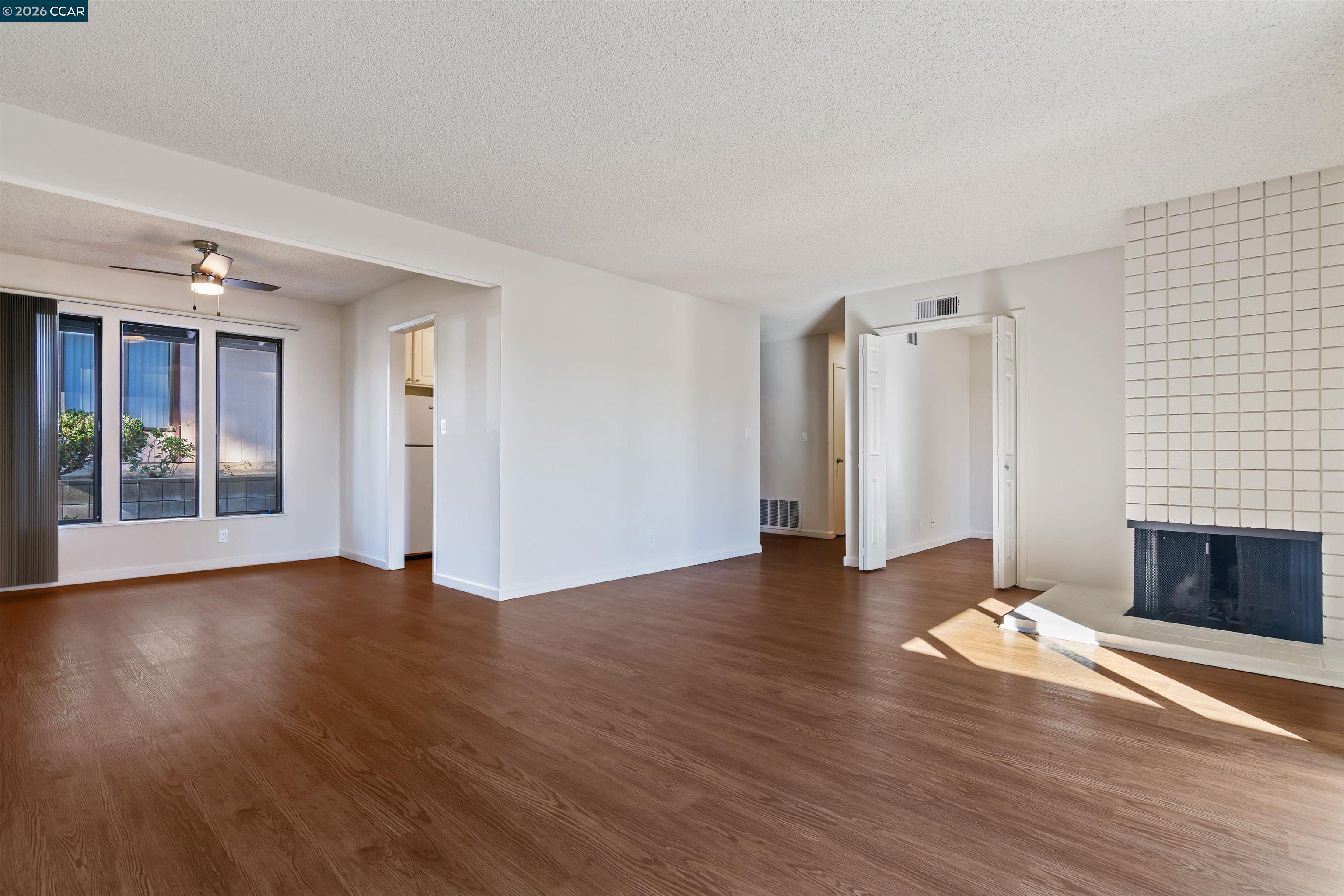 Detail Gallery Image 17 of 36 For 238-240 Camelback Rd, Pleasant Hill,  CA 94523 - – Beds | – Baths