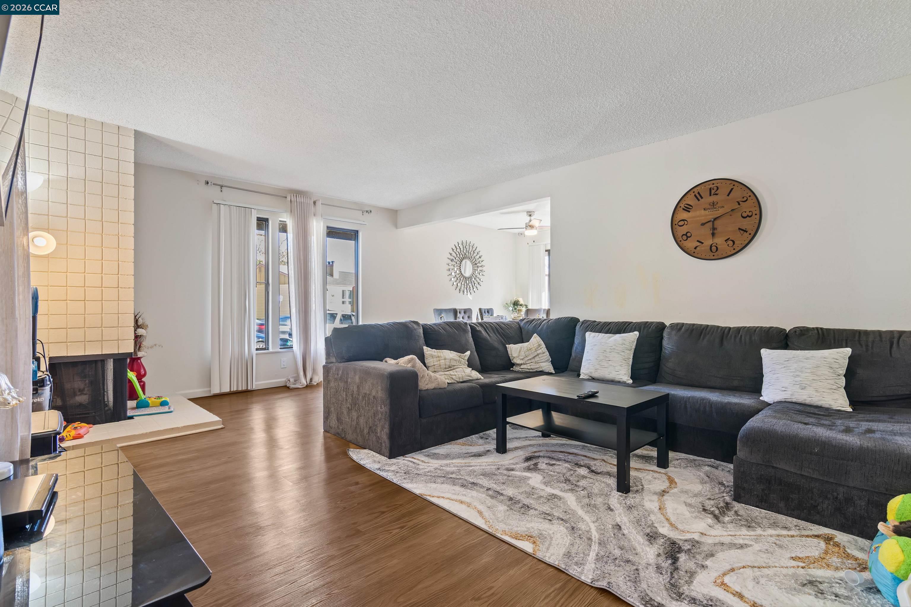 238-240 Camelback Rd, Pleasant Hill, CA, 94523