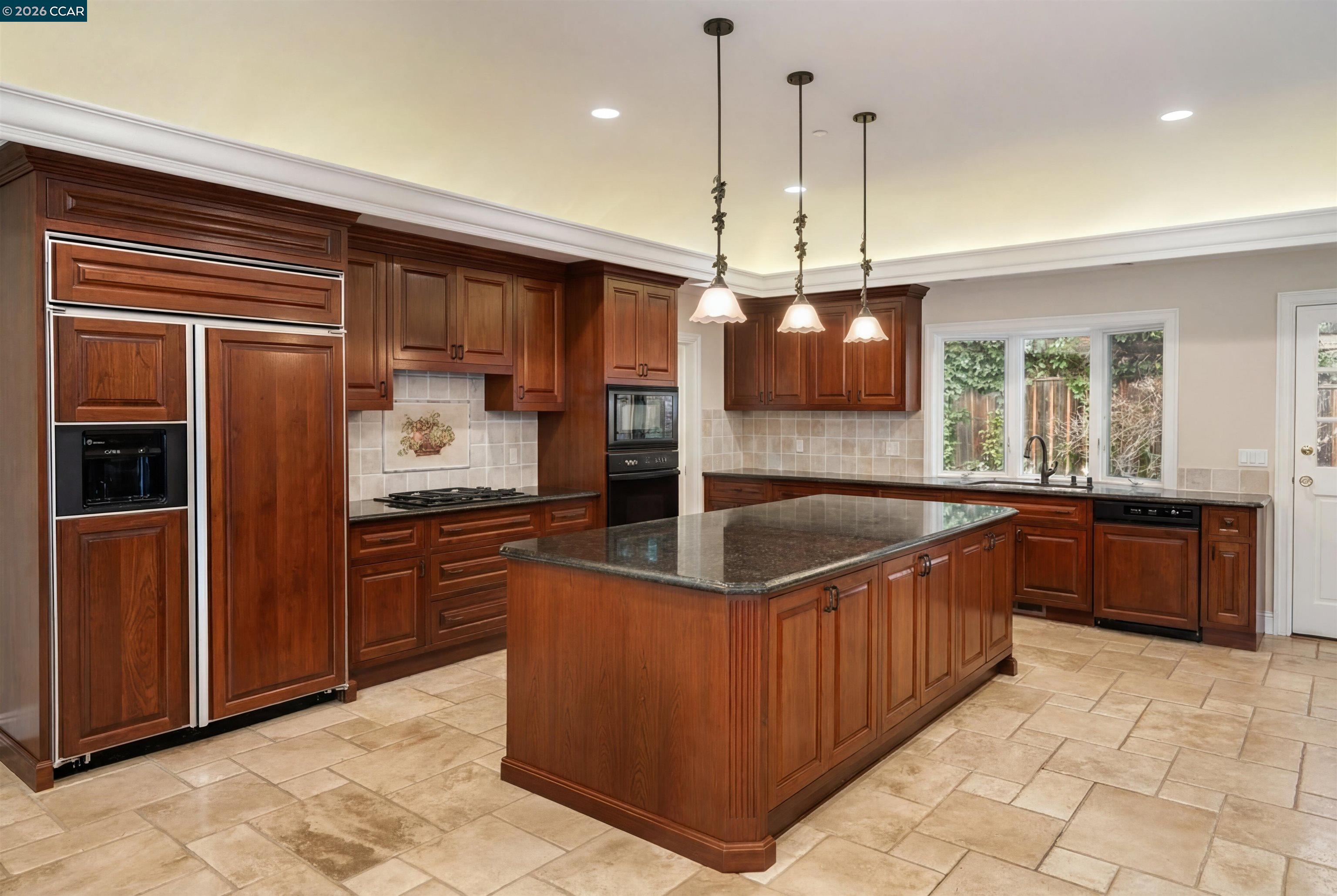 Detail Gallery Image 11 of 27 For 1720 Alameda Diablo, Diablo,  CA 94528 - 8 Beds | 7/3 Baths